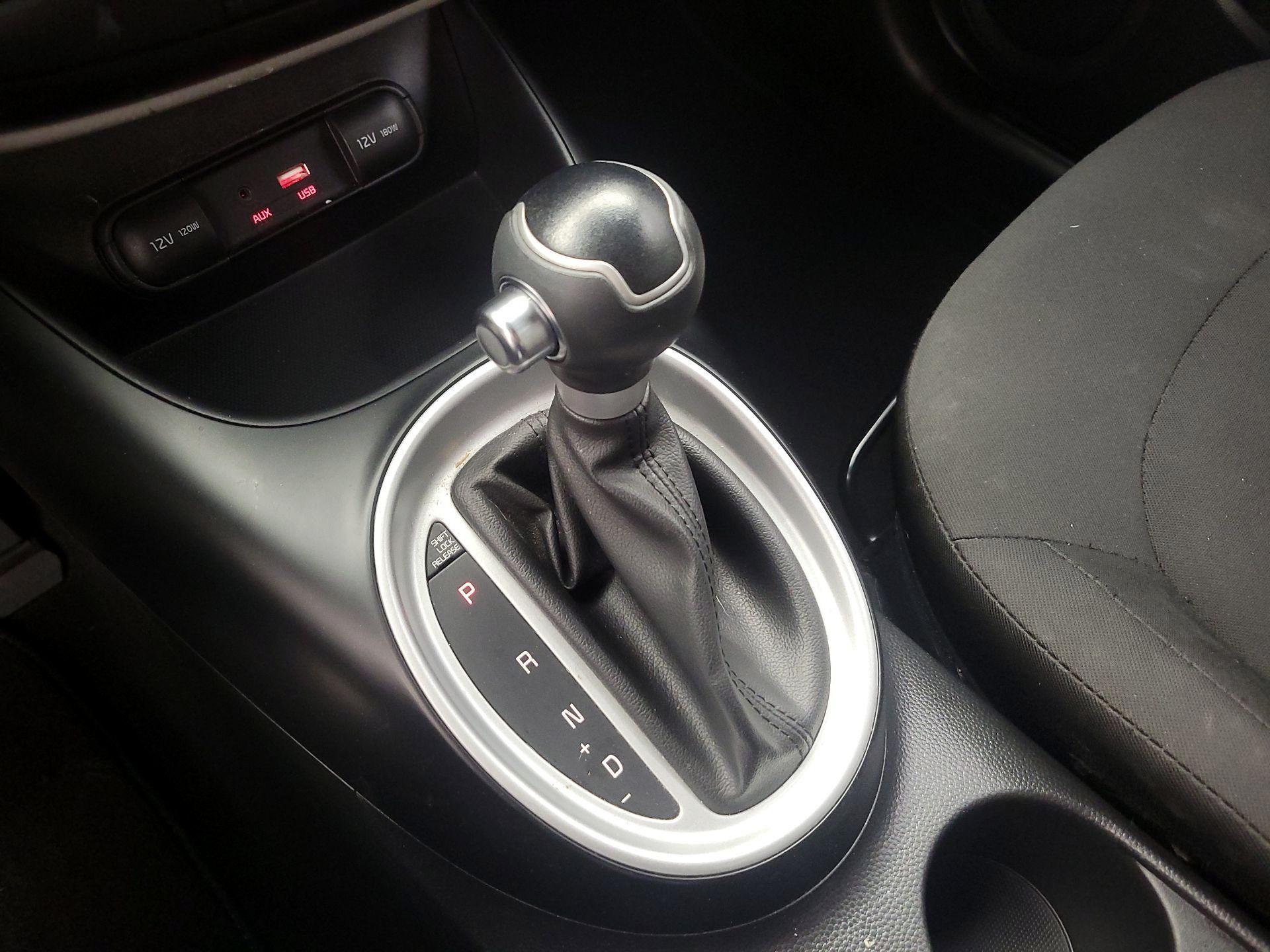 Thumbnail: 2016 Kia Soul - 16