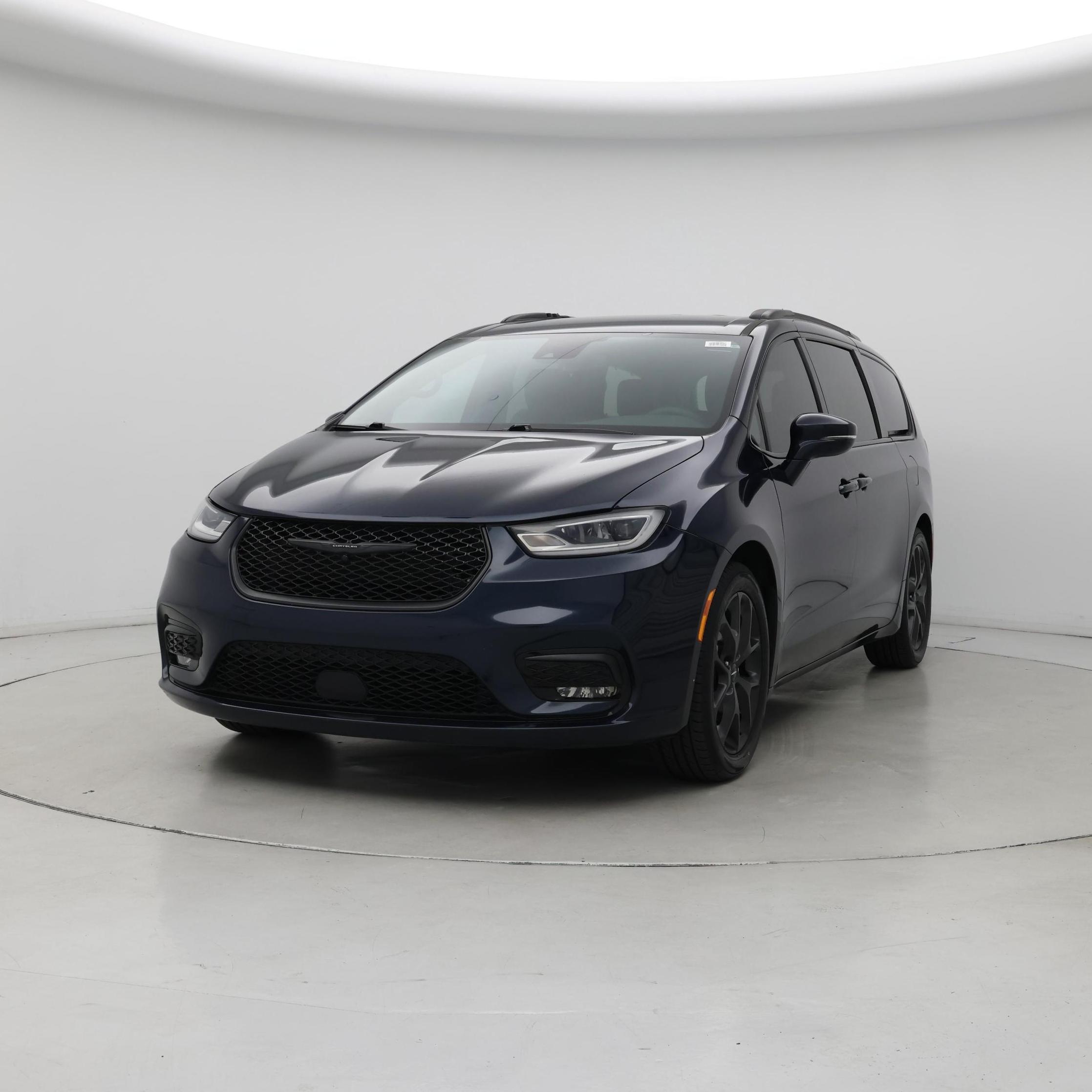 Thumbnail: 2022 Chrysler Pacifica - 4