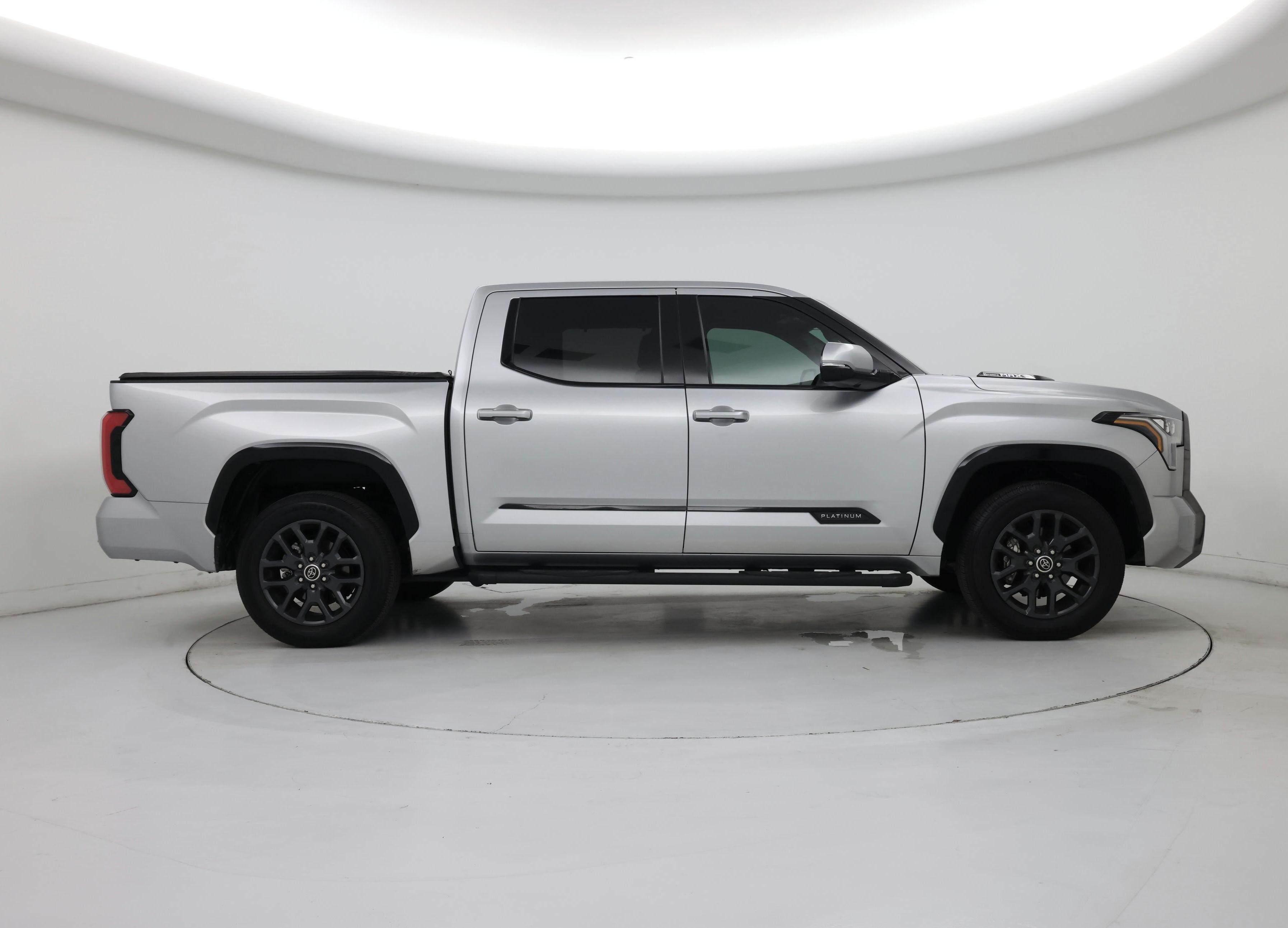 Thumbnail: 2023 Toyota Tundra - 7