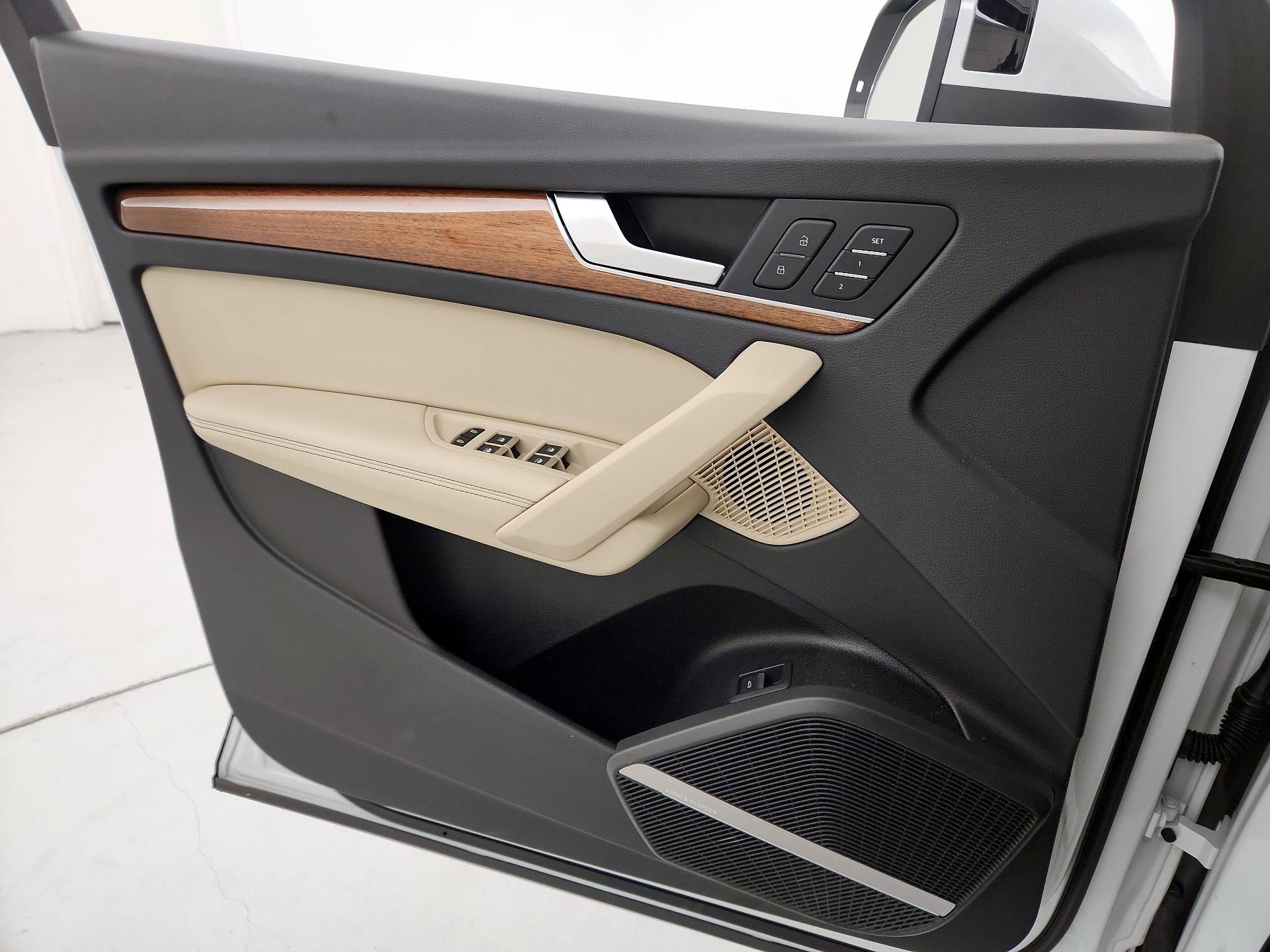 Thumbnail: 2023 Audi Q5 - 12