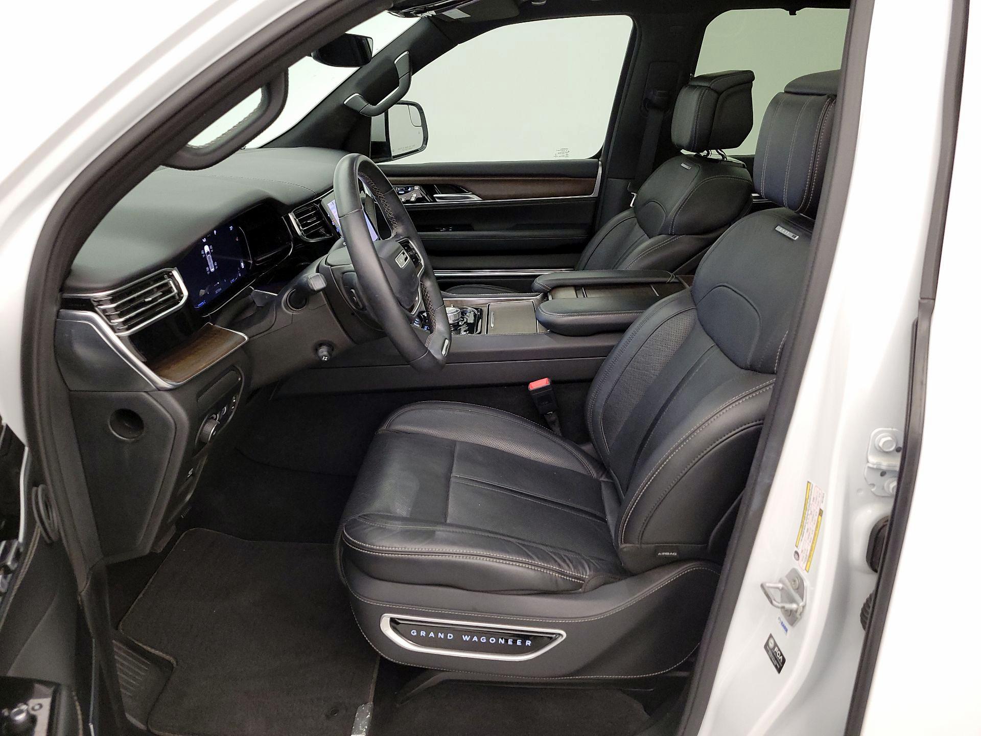 Thumbnail: 2022 Jeep Grand Wagoneer - 11