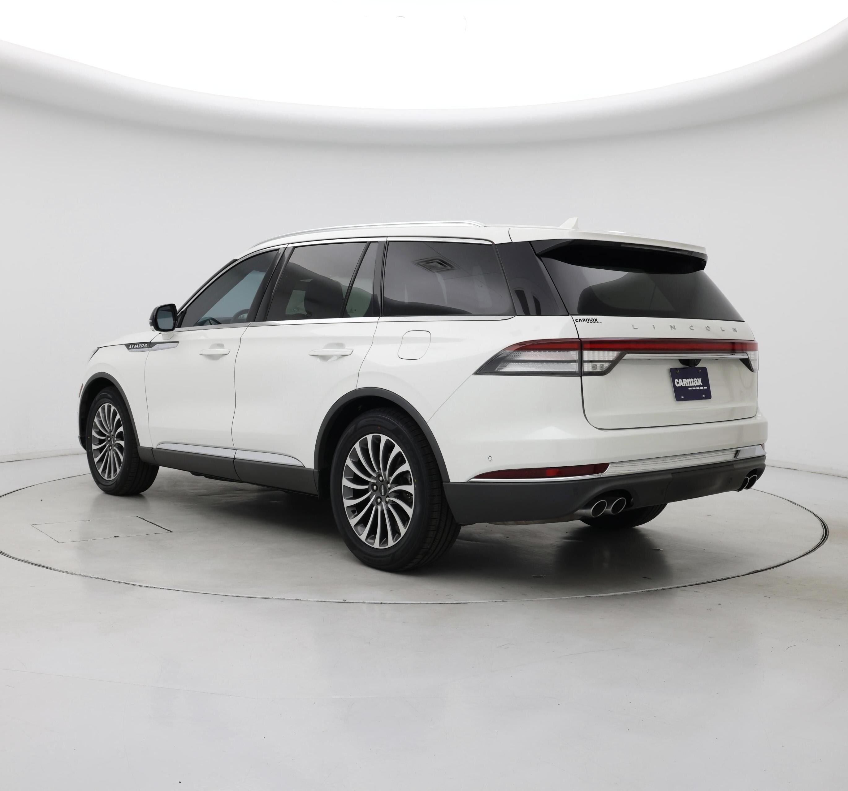 Thumbnail: 2020 Lincoln Aviator - 2