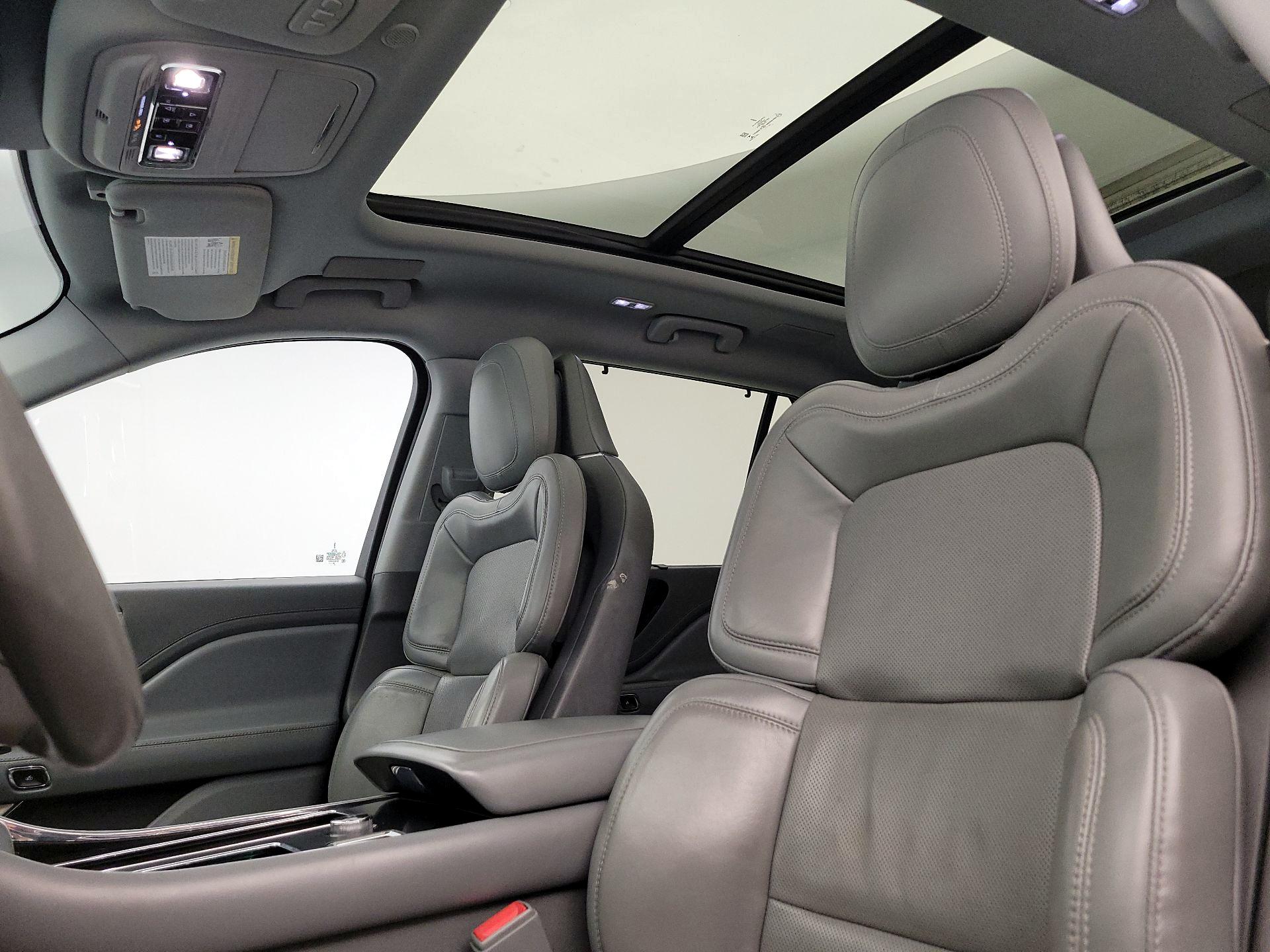 Thumbnail: 2020 Lincoln Aviator - 20