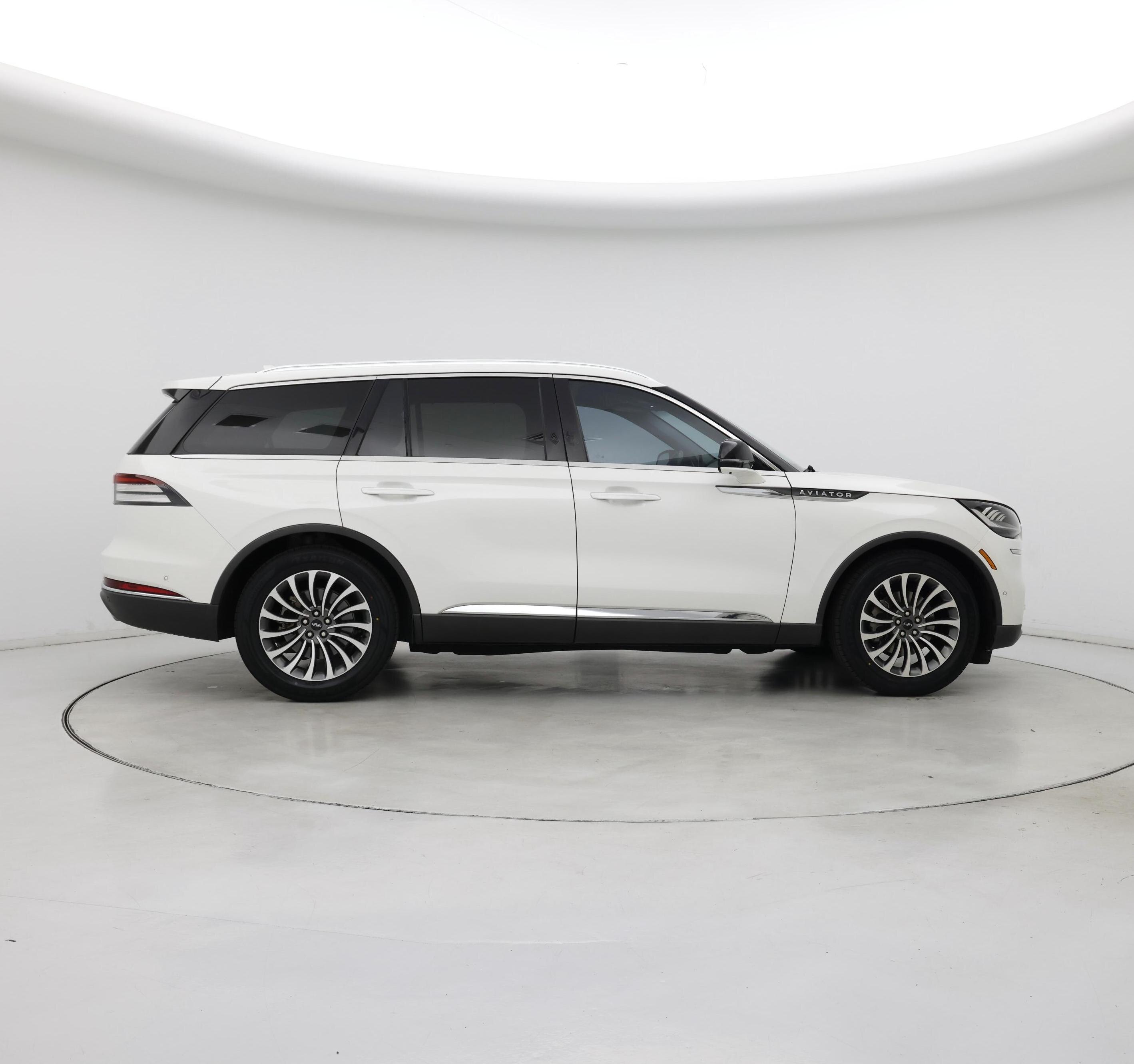 Thumbnail: 2020 Lincoln Aviator - 7