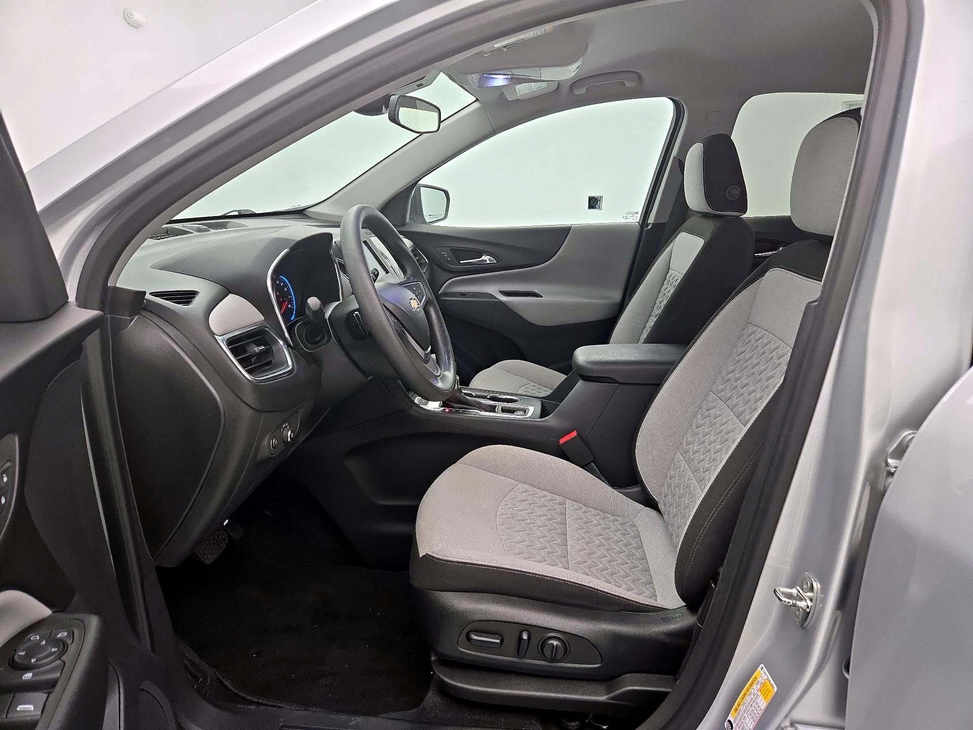 Thumbnail: 2022 Chevrolet Equinox - 11