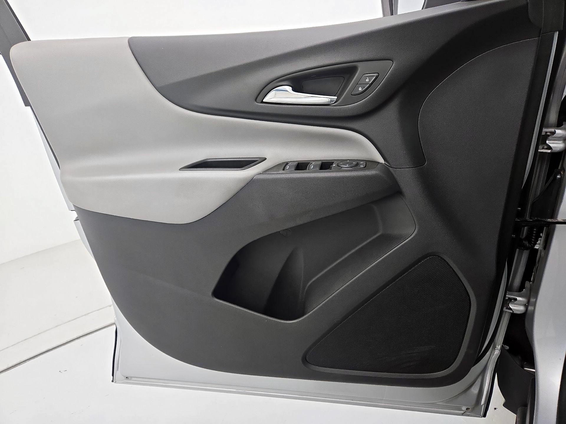 Thumbnail: 2022 Chevrolet Equinox - 12