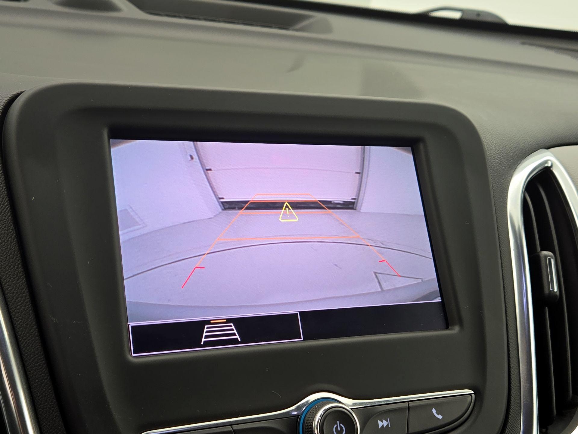 Thumbnail: 2022 Chevrolet Equinox - 14