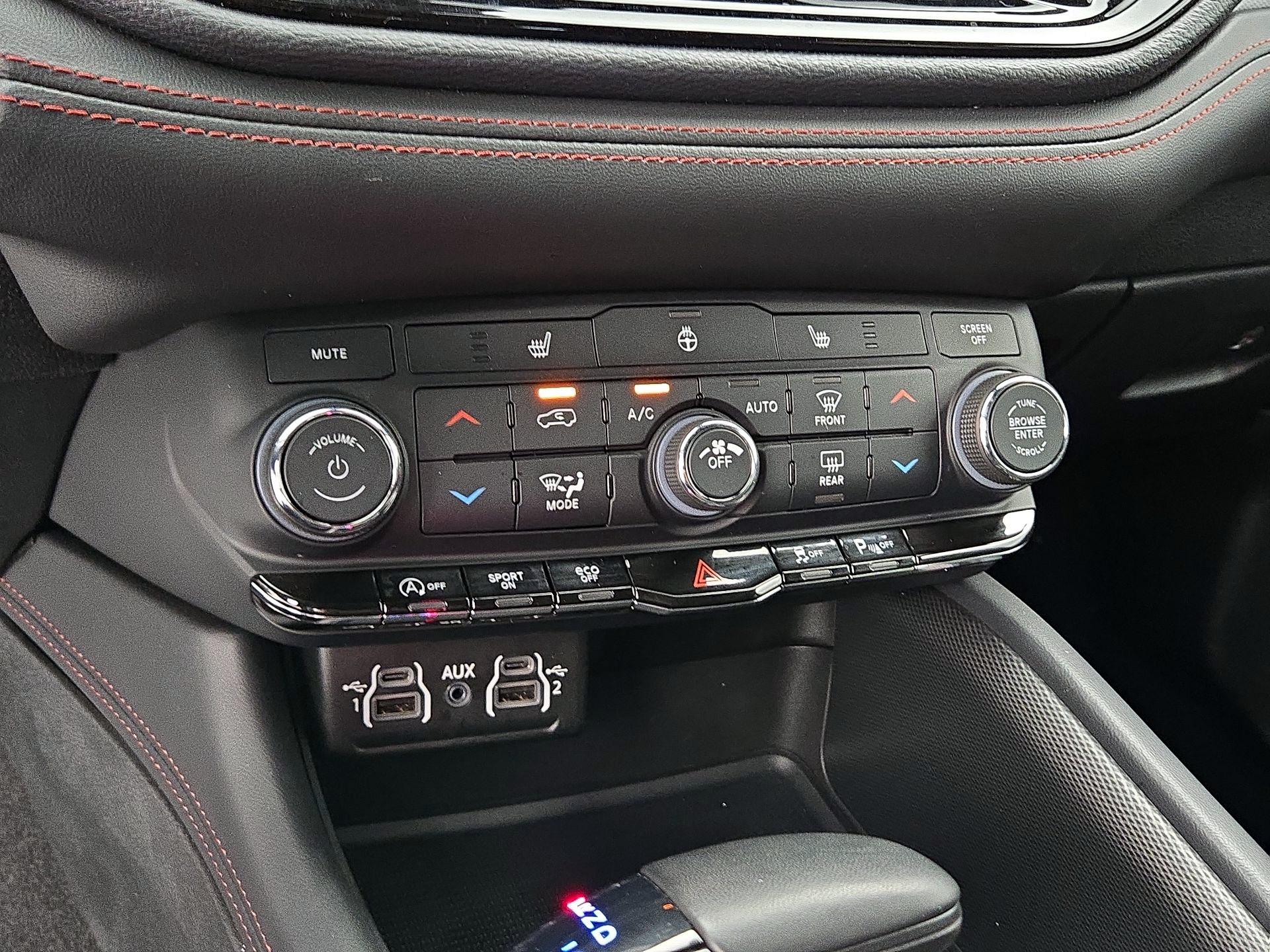 Thumbnail: 2023 Dodge Durango - 16