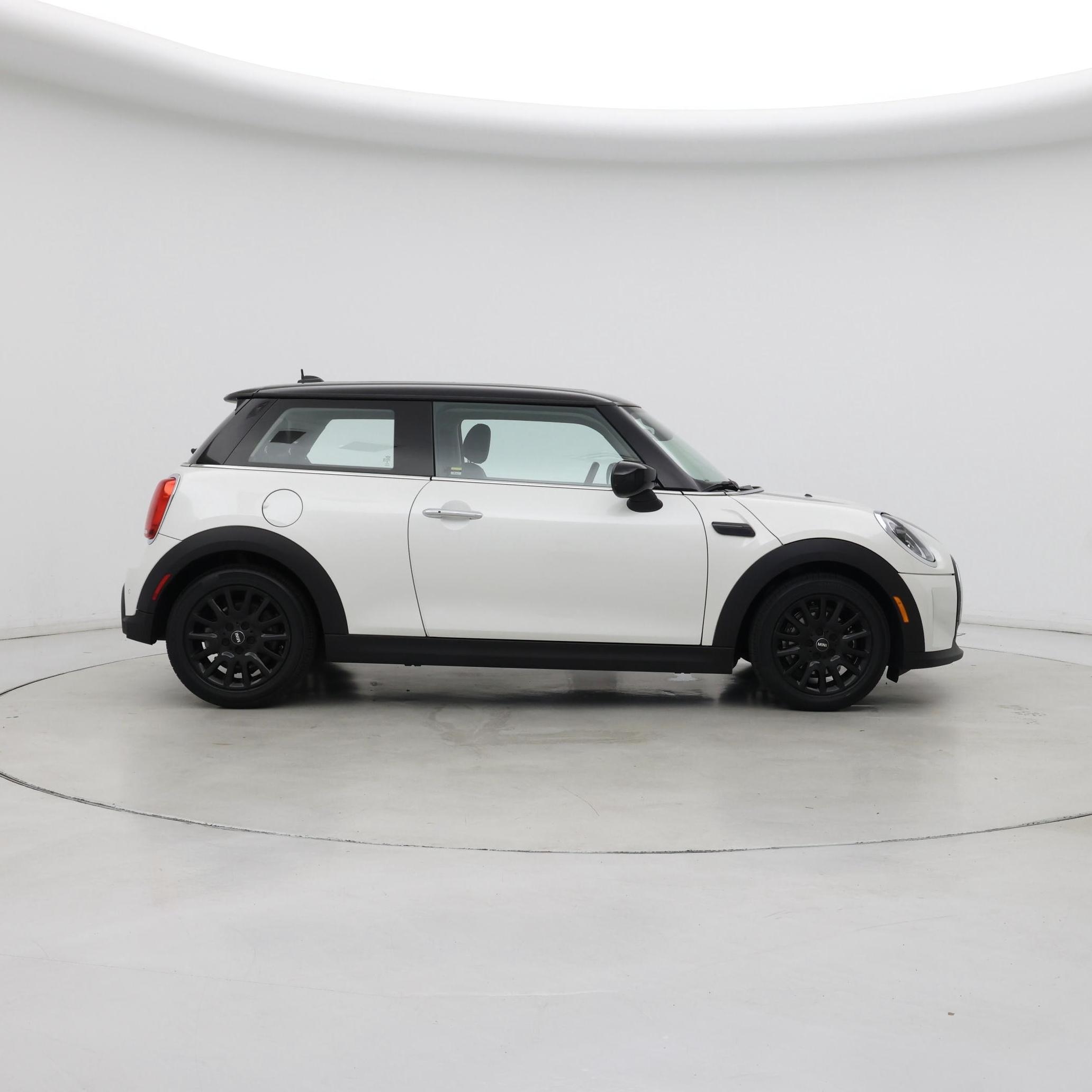 Thumbnail: 2023 MINI Cooper Hardtop - 7
