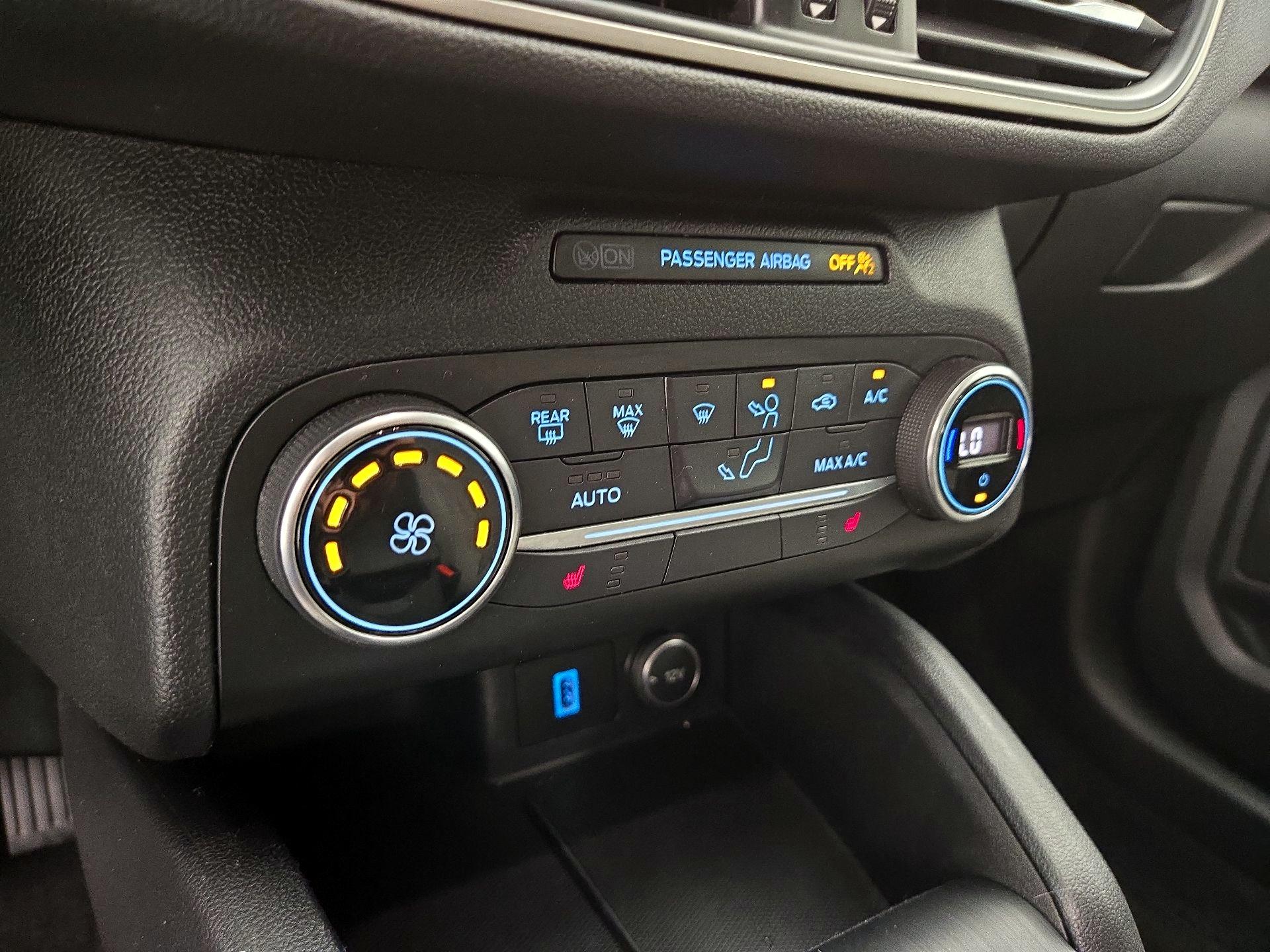 Thumbnail: 2020 Ford Escape - 16