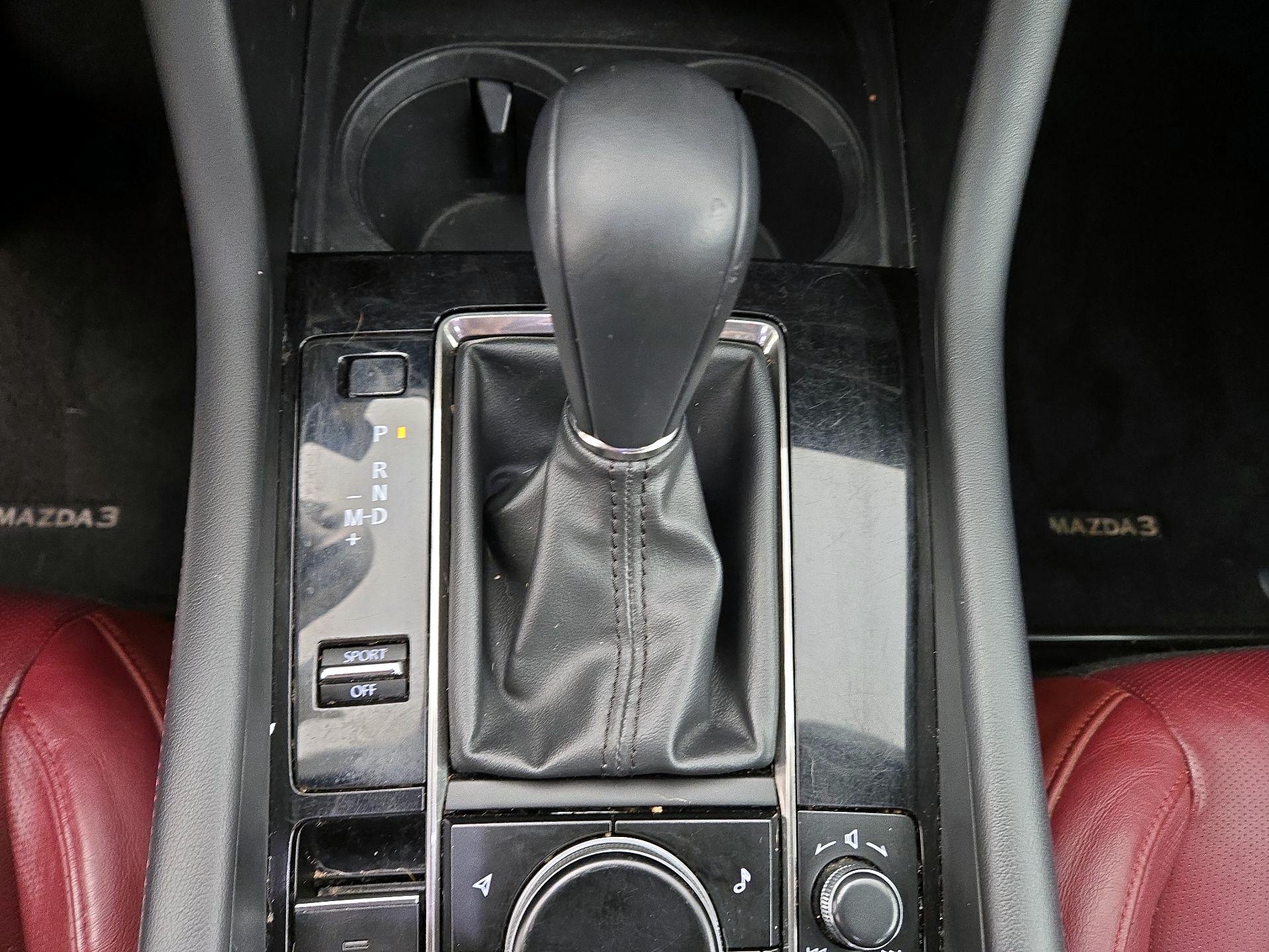 Thumbnail: 2023 Mazda Mazda3 - 17