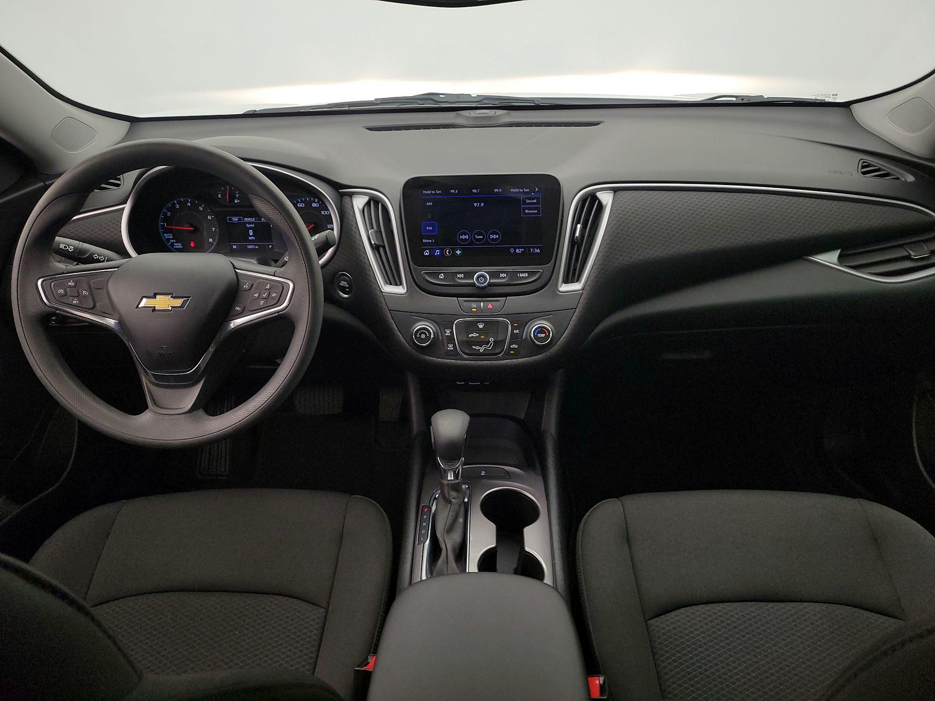 Thumbnail: 2021 Chevrolet Malibu - 9