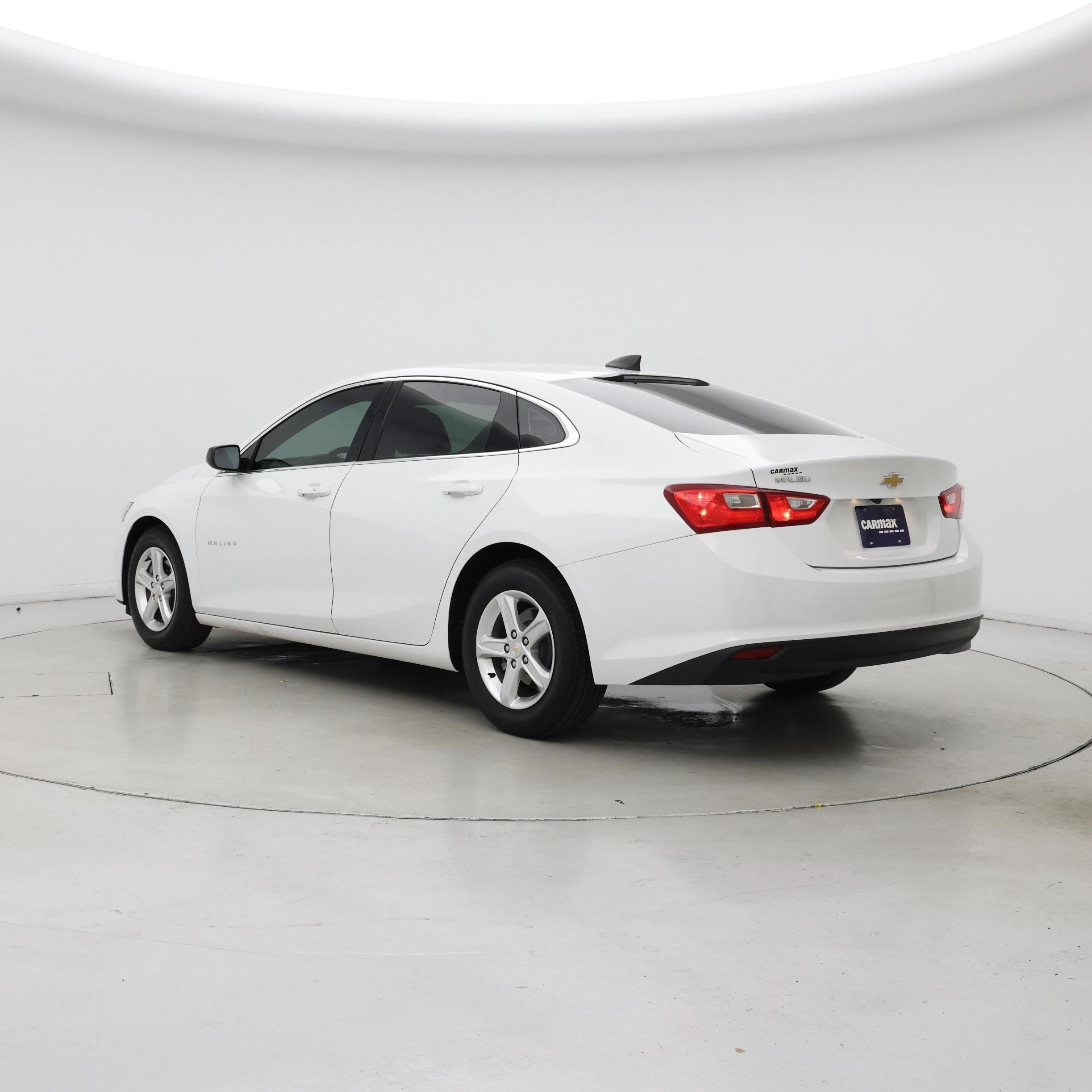 Thumbnail: 2021 Chevrolet Malibu - 2