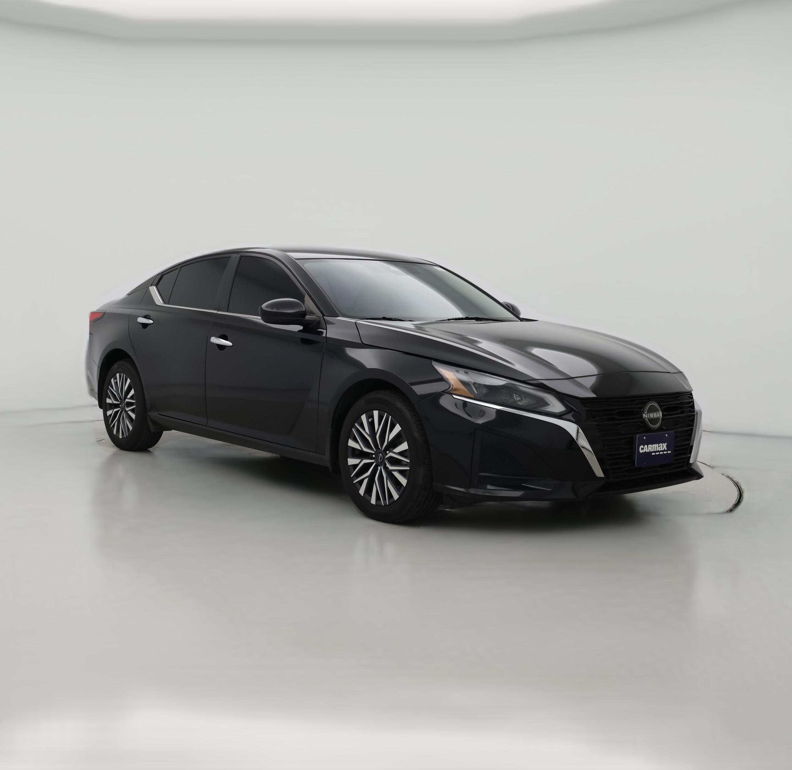 Thumbnail: 2023 Nissan Altima - 1