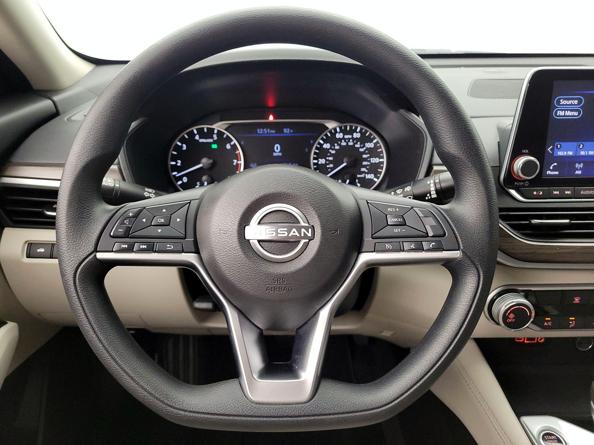 Thumbnail: 2023 Nissan Altima - 10