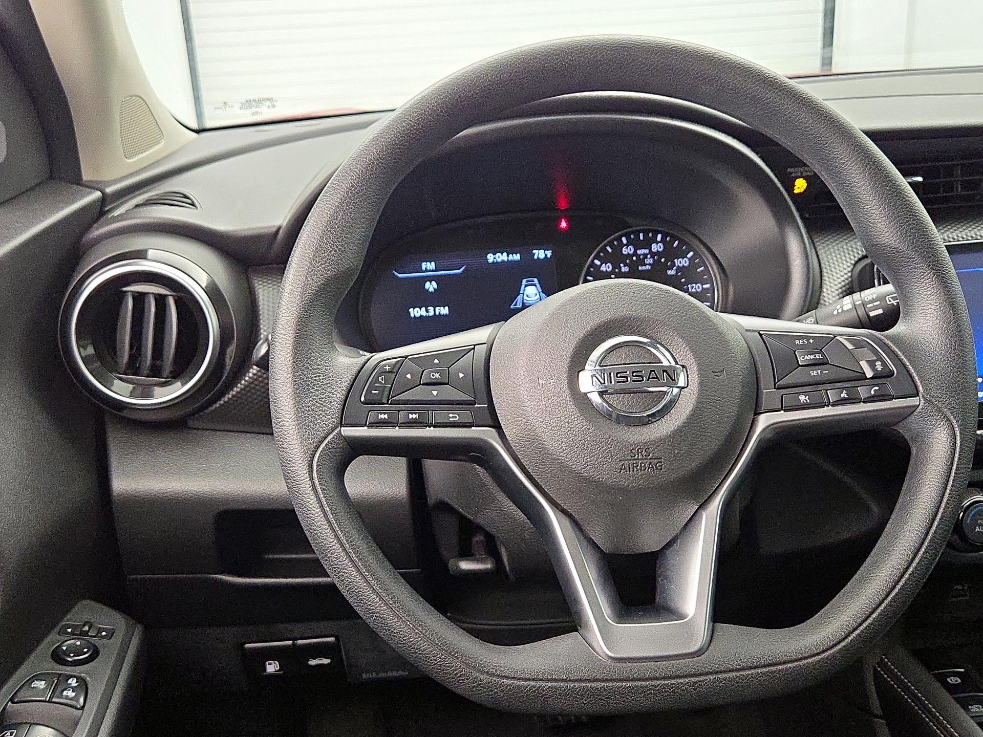 Thumbnail: 2021 Nissan Kicks - 10