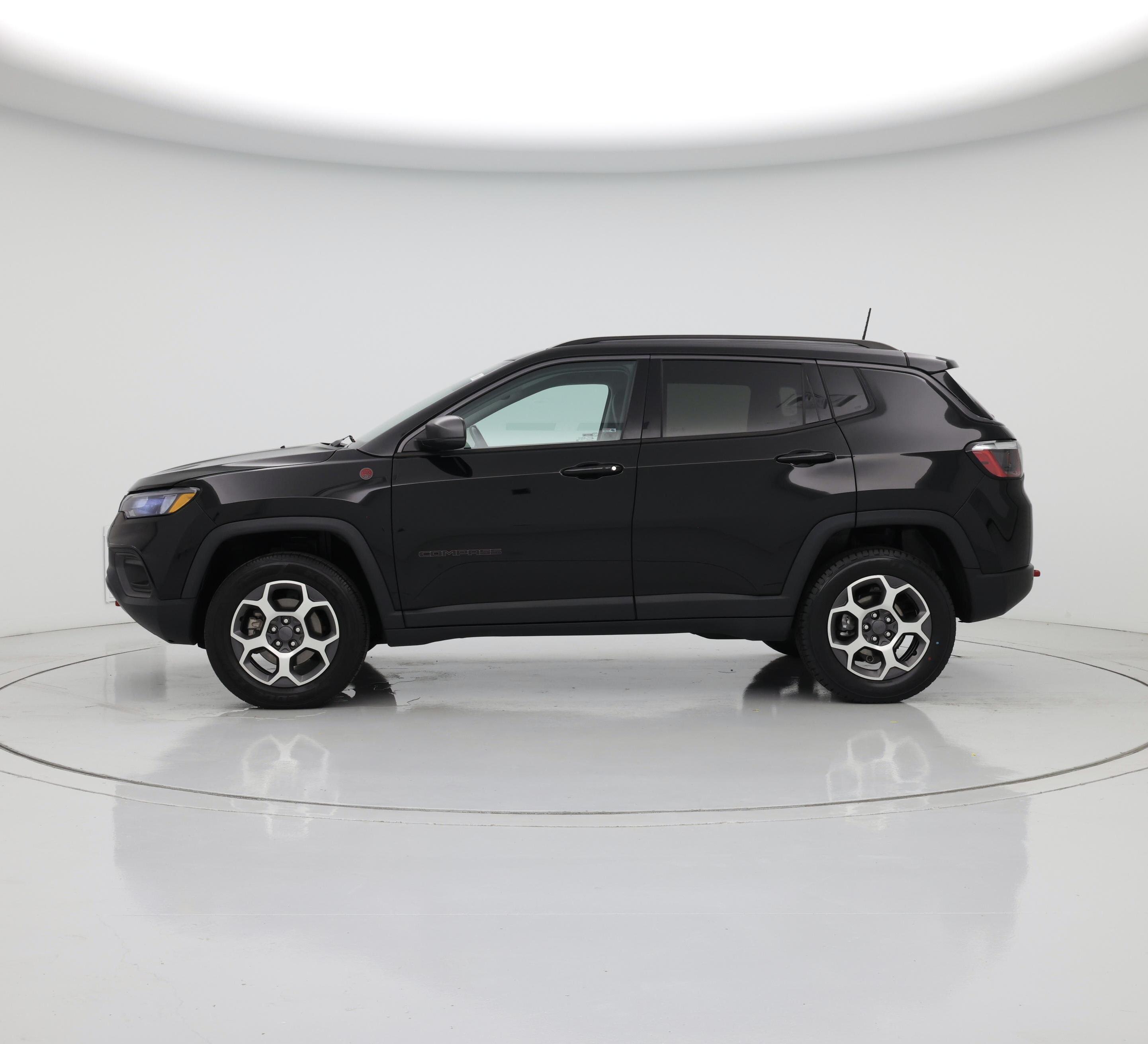 Thumbnail: 2022 Jeep Compass - 3