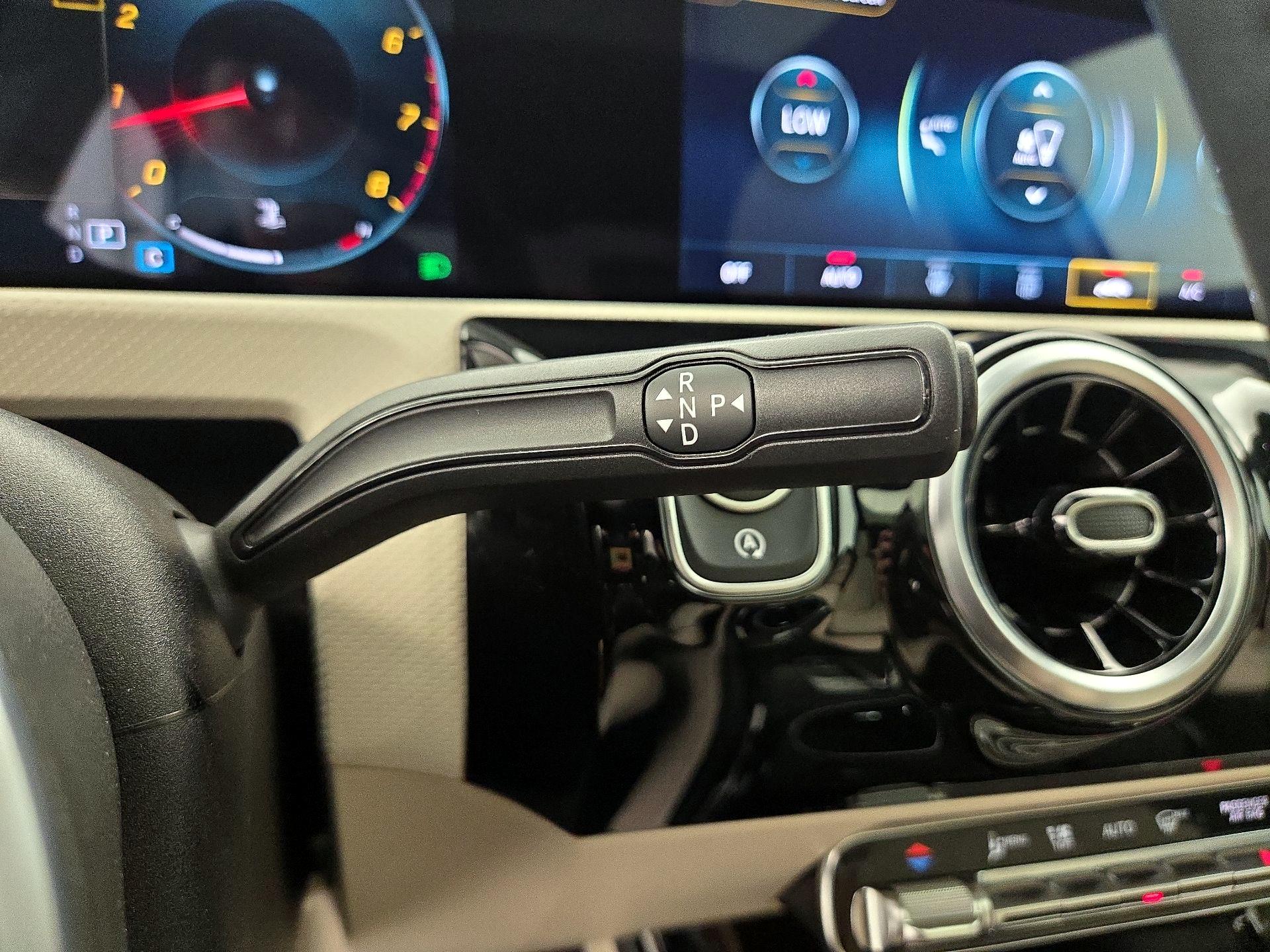 Thumbnail: 2020 Mercedes-Benz A-Class - 18