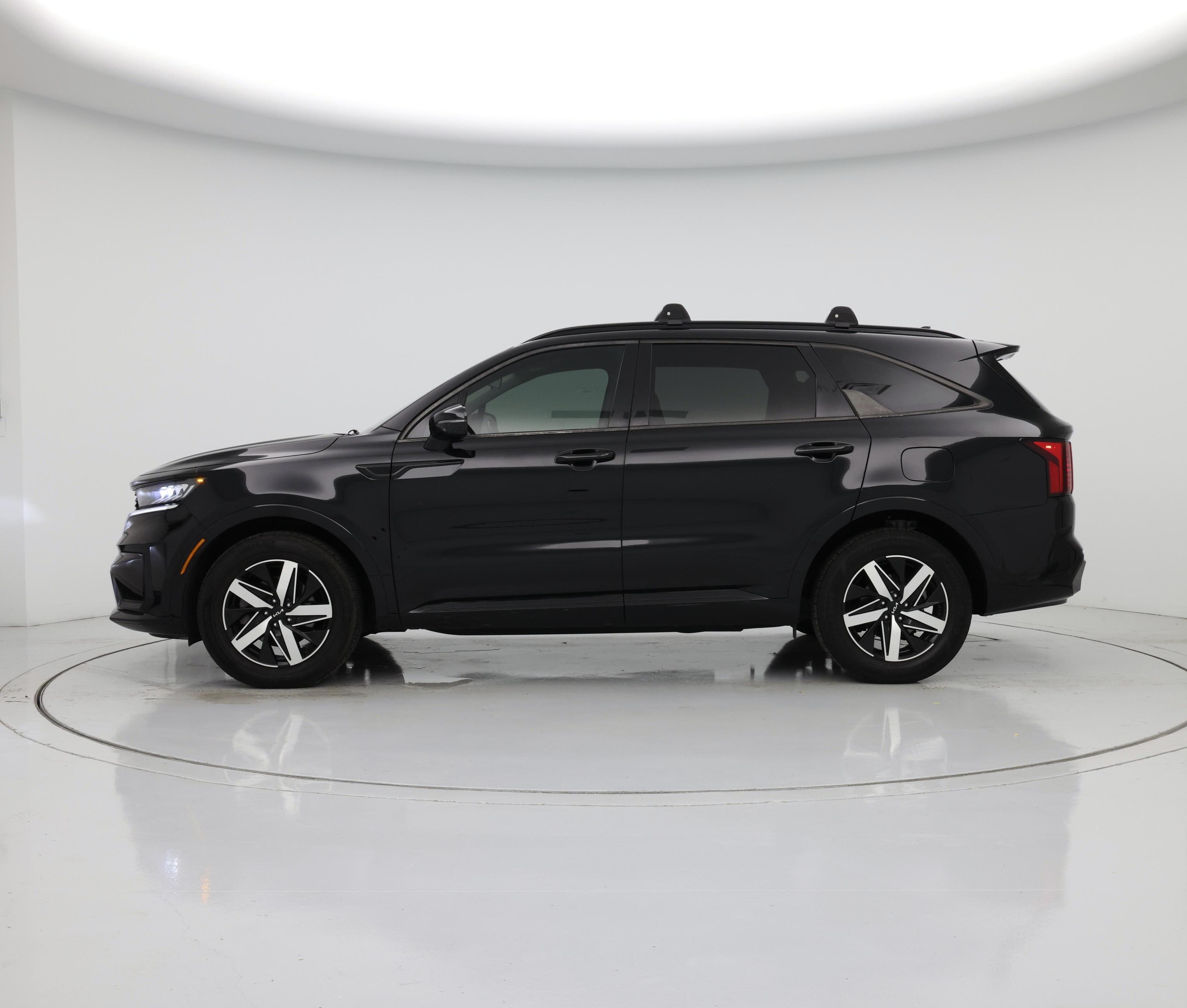 Thumbnail: 2022 Kia Sorento - 3