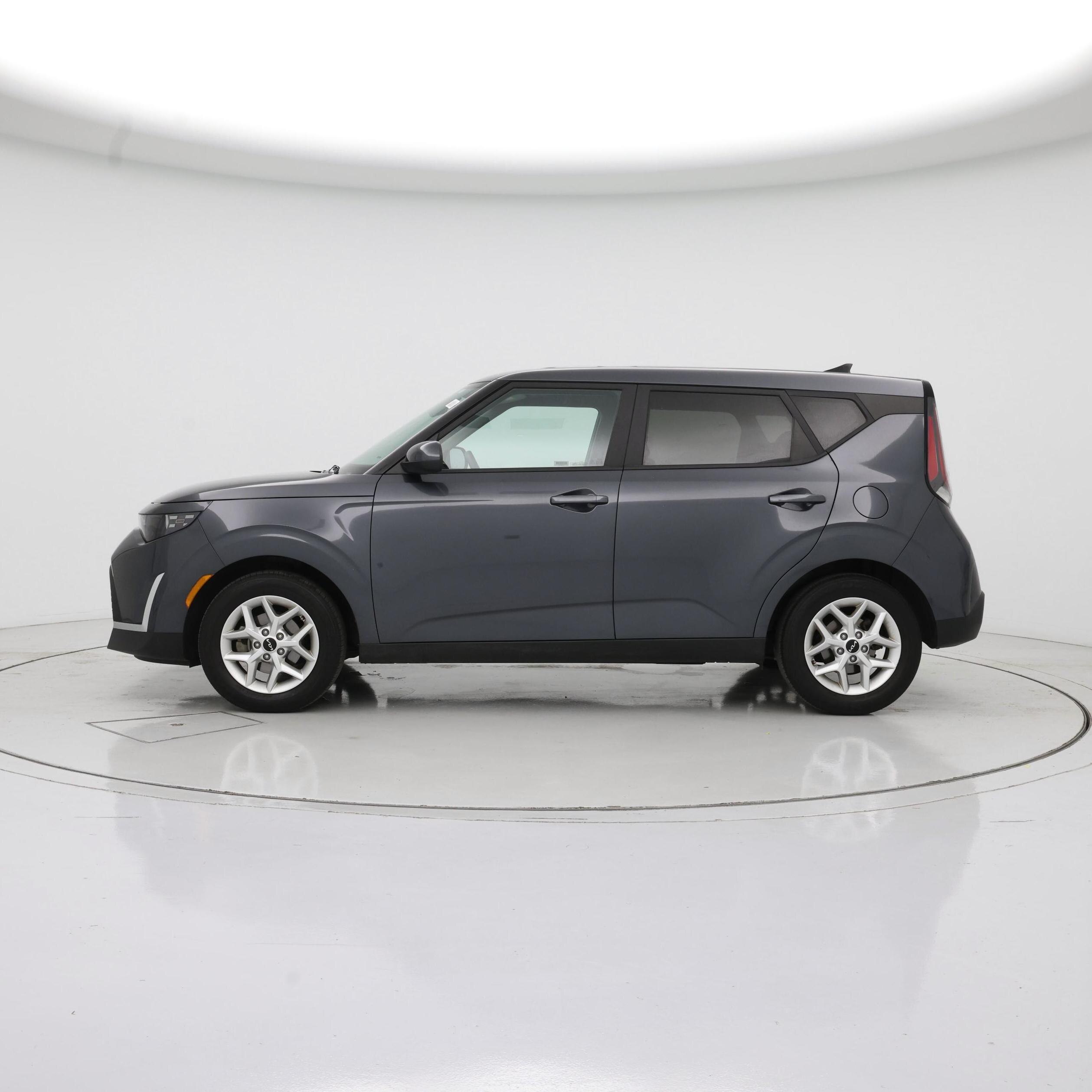 Thumbnail: 2023 Kia Soul - 3