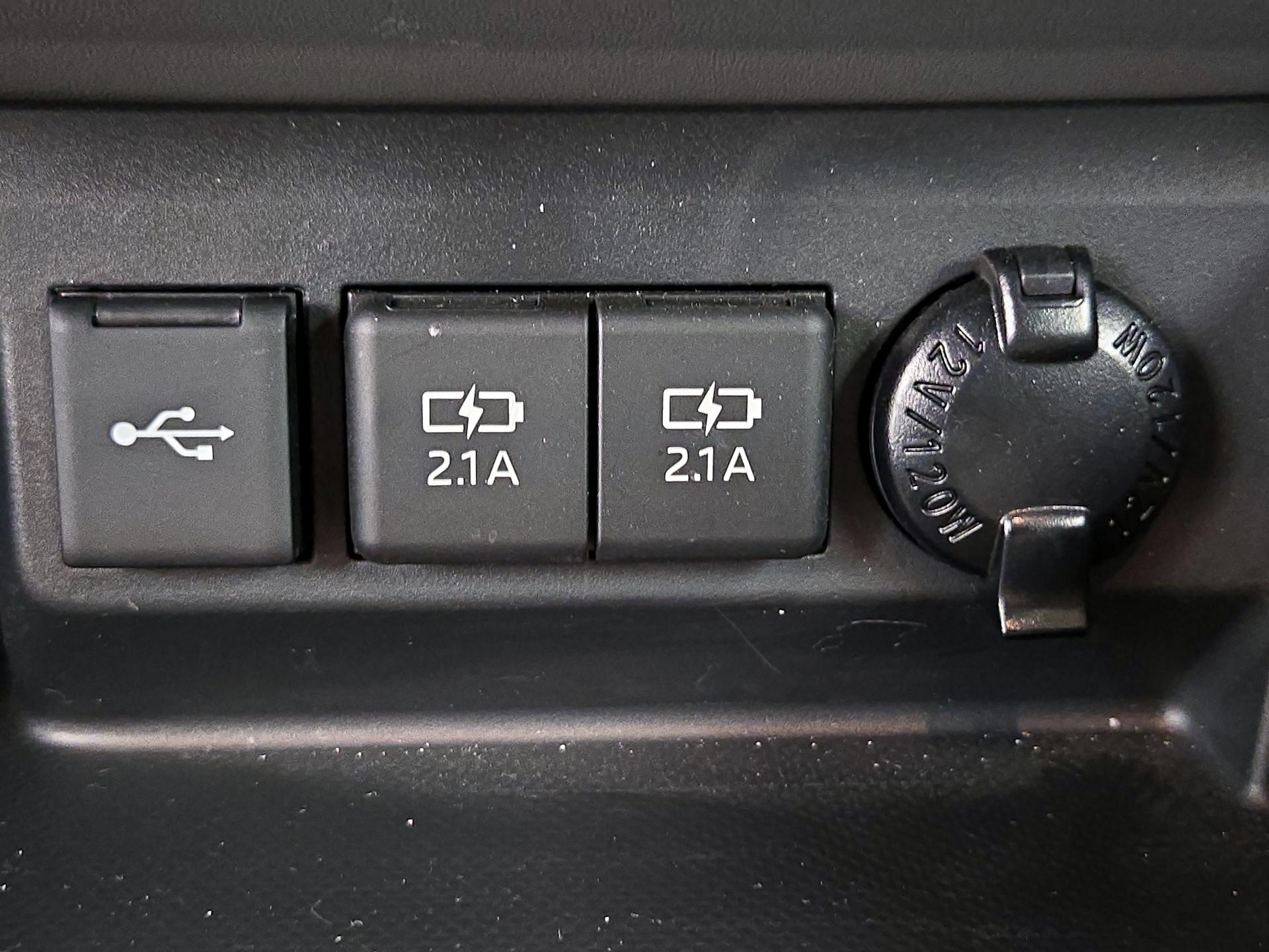 Thumbnail: 2020 Toyota Highlander - 19