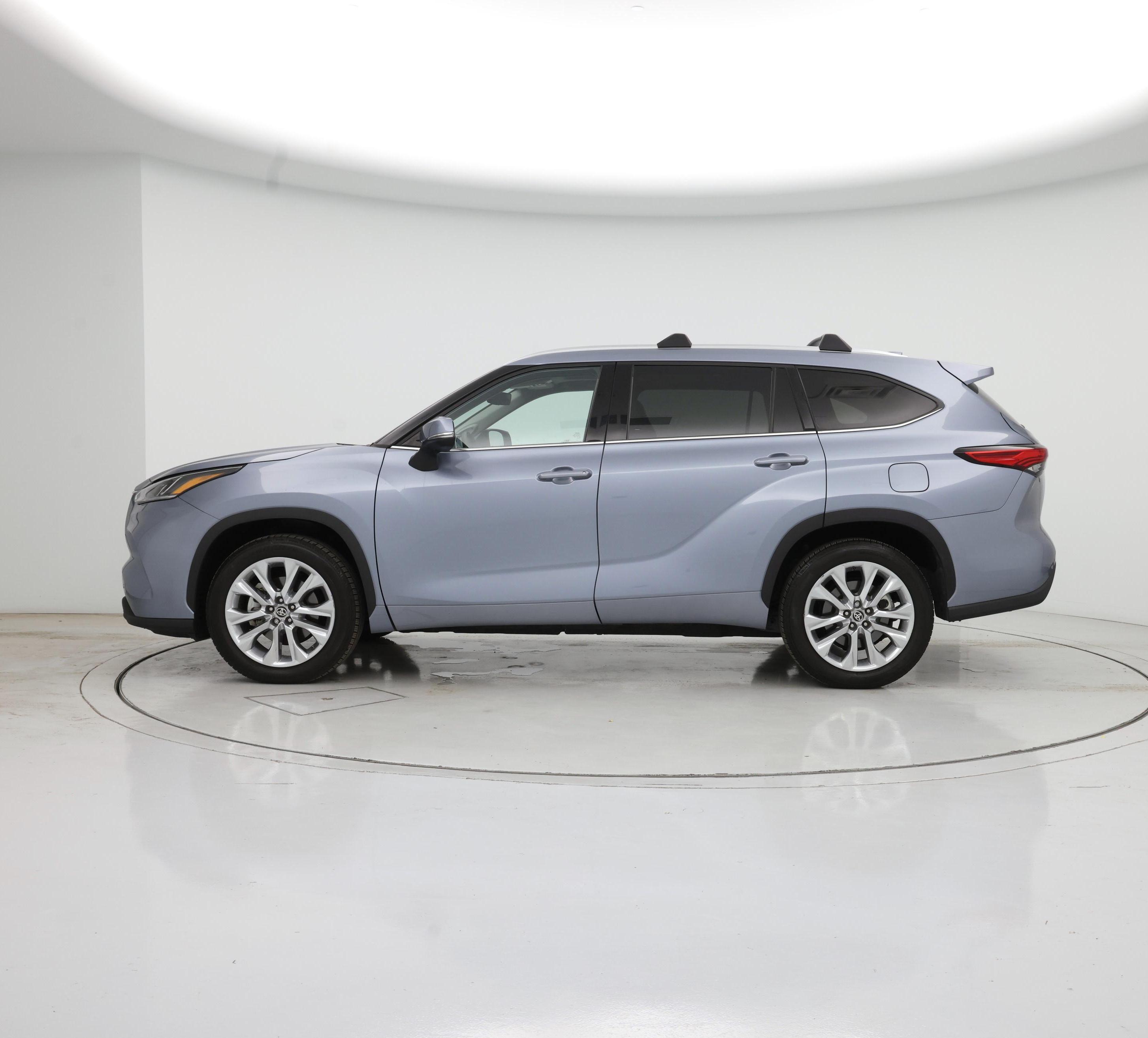 Thumbnail: 2020 Toyota Highlander - 3