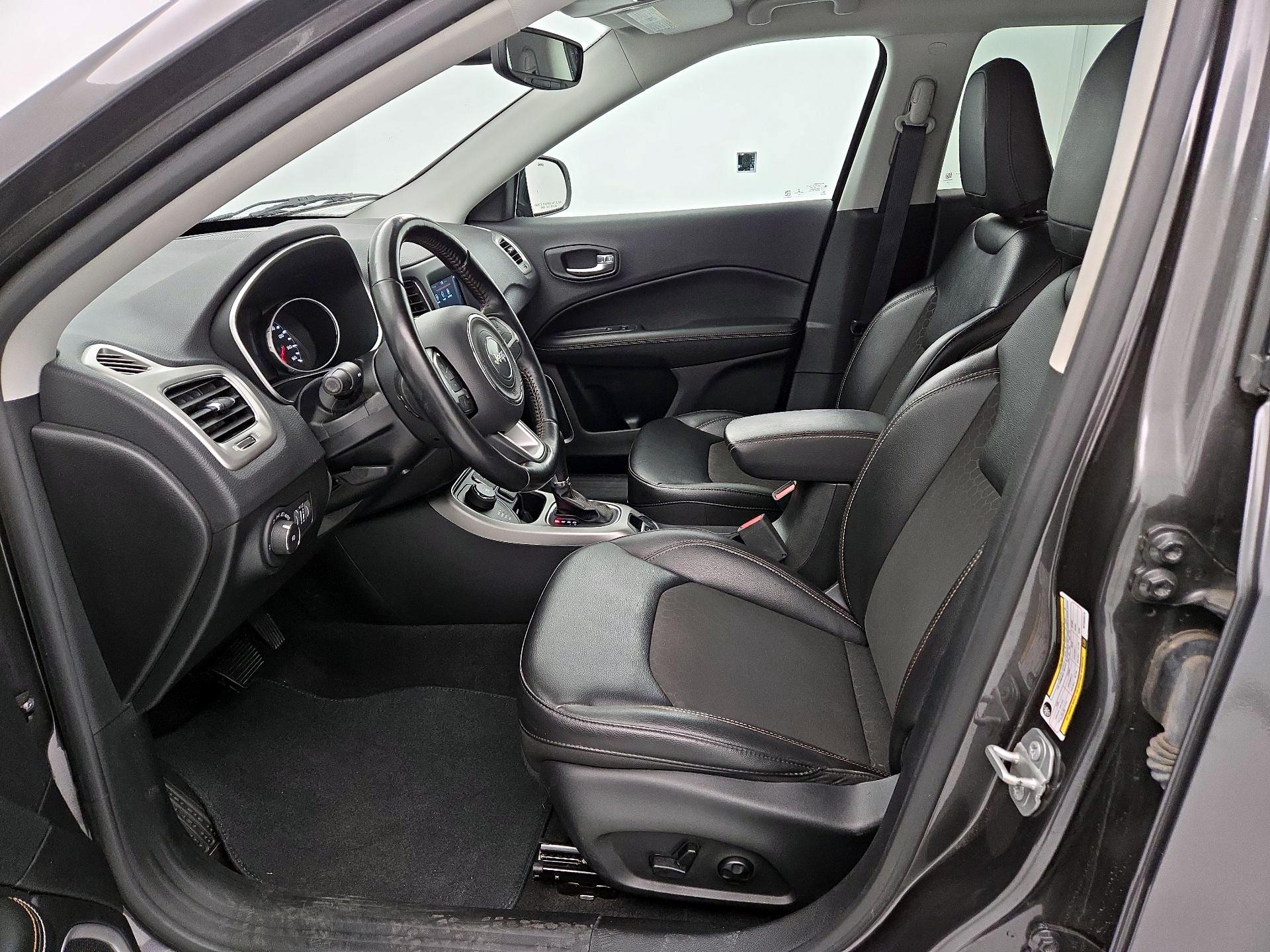 Thumbnail: 2021 Jeep Compass - 11