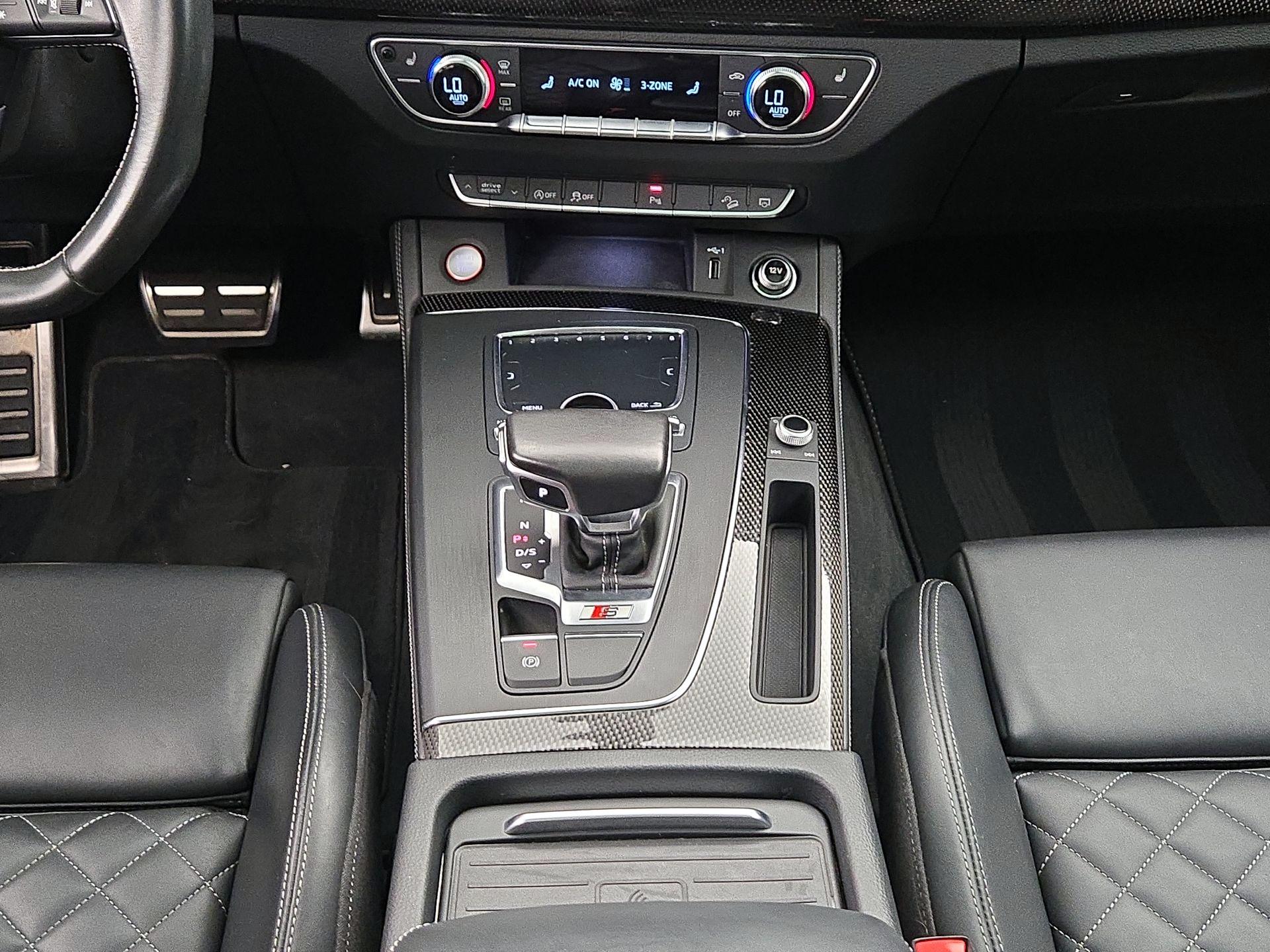 Thumbnail: 2020 Audi SQ5 - 18