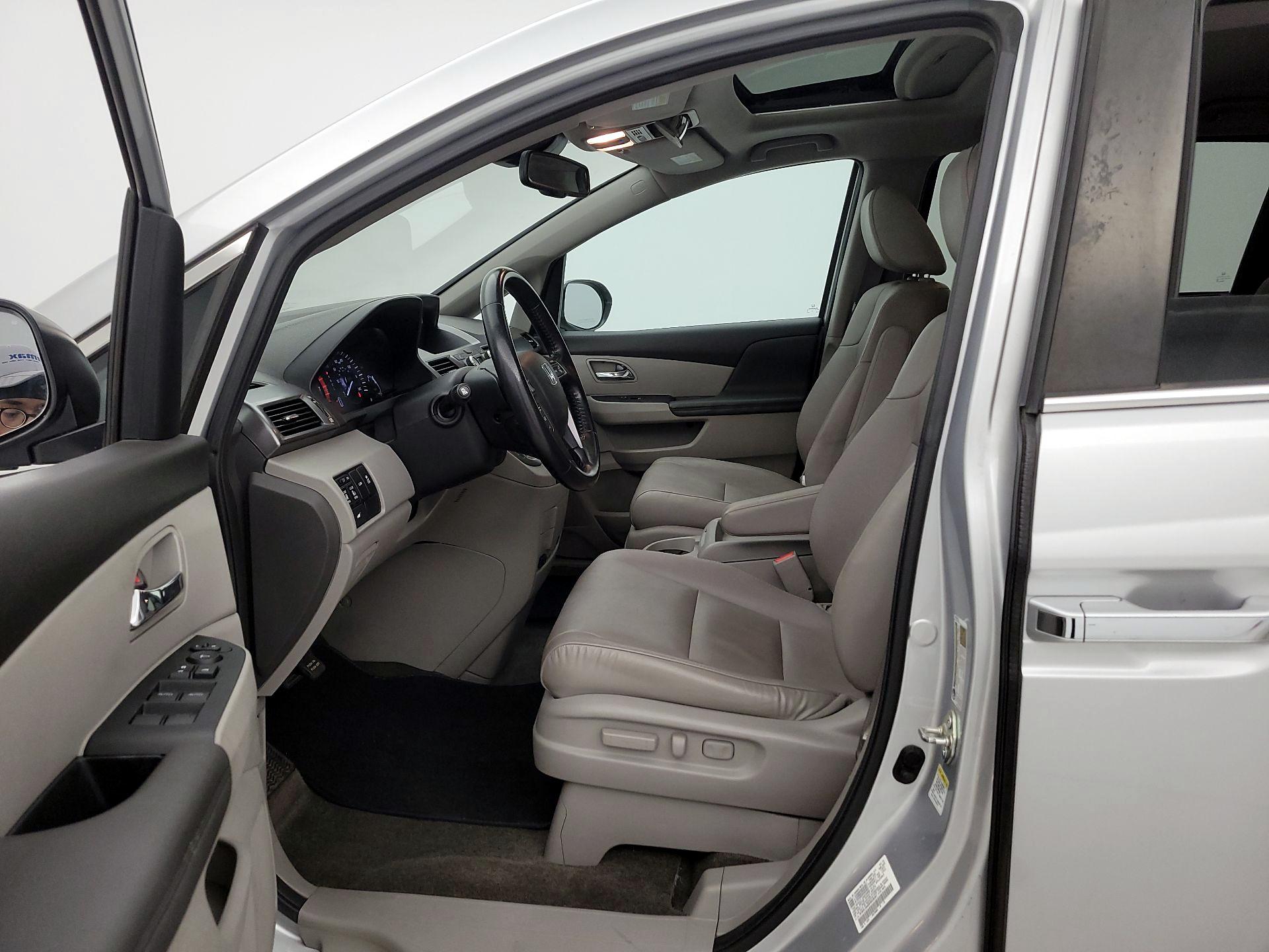 Thumbnail: 2014 Honda Odyssey - 11