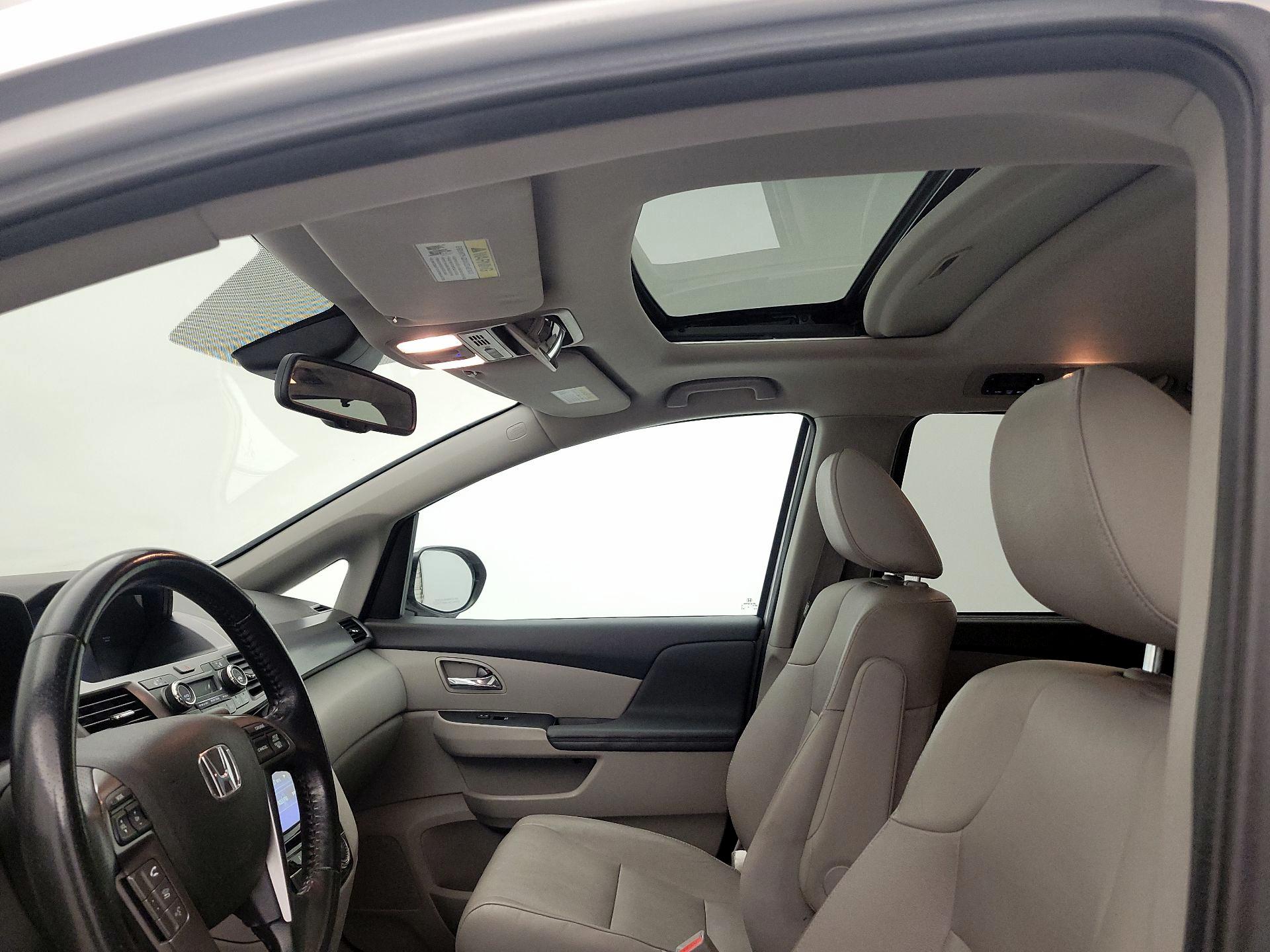 Thumbnail: 2014 Honda Odyssey - 19