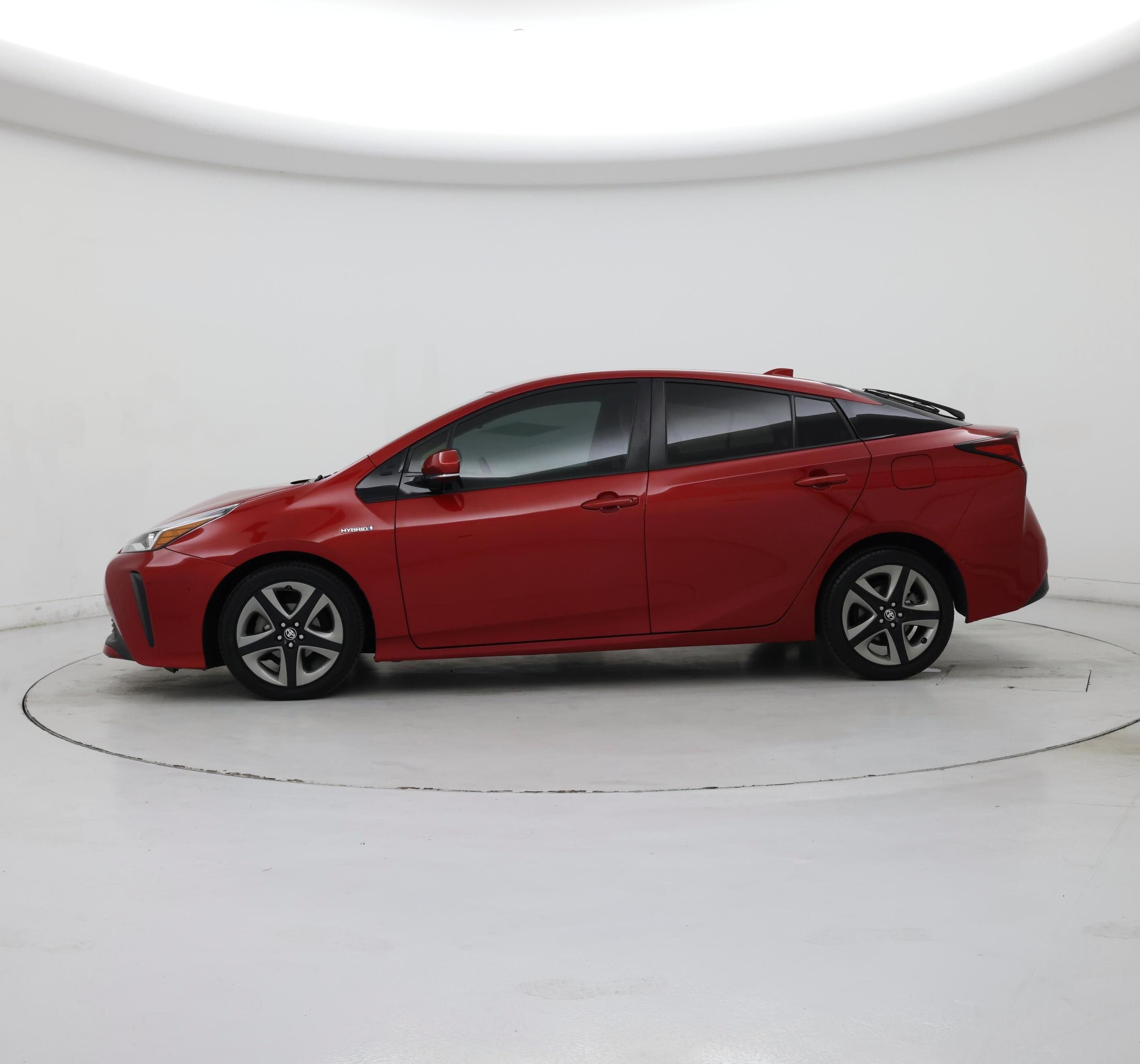 Thumbnail: 2020 Toyota Prius - 3