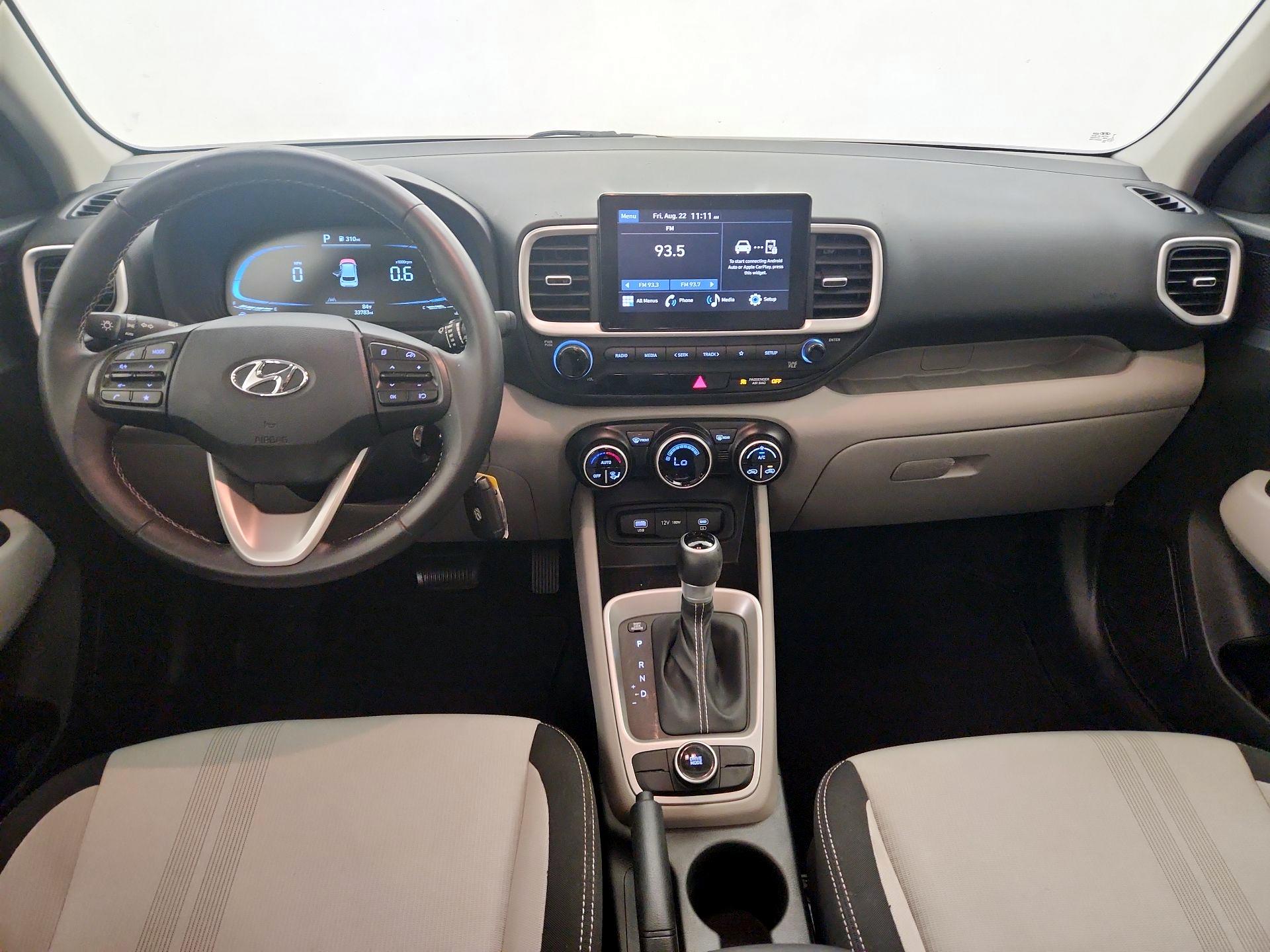 Thumbnail: 2023 Hyundai Venue - 9
