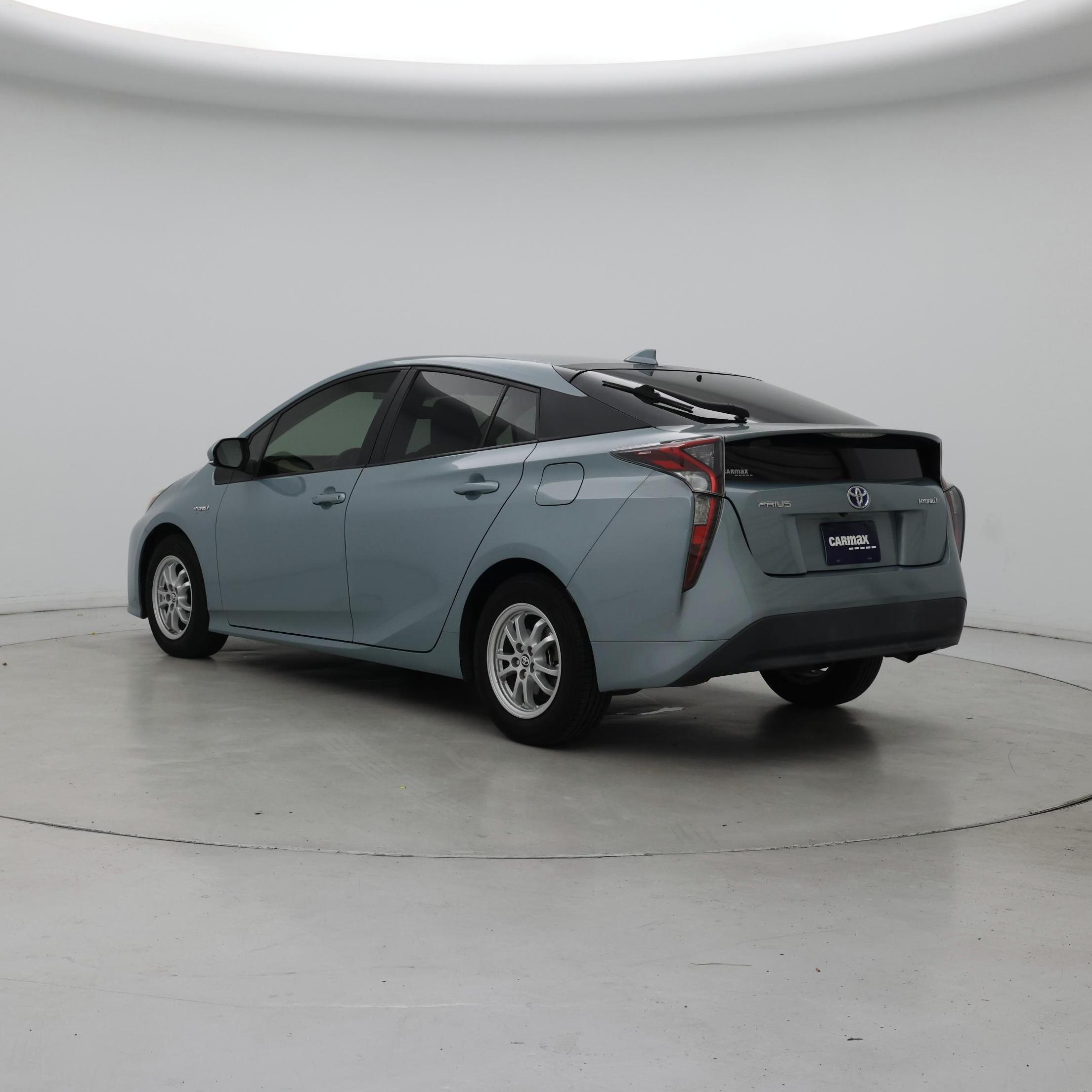 Thumbnail: 2017 Toyota Prius - 2