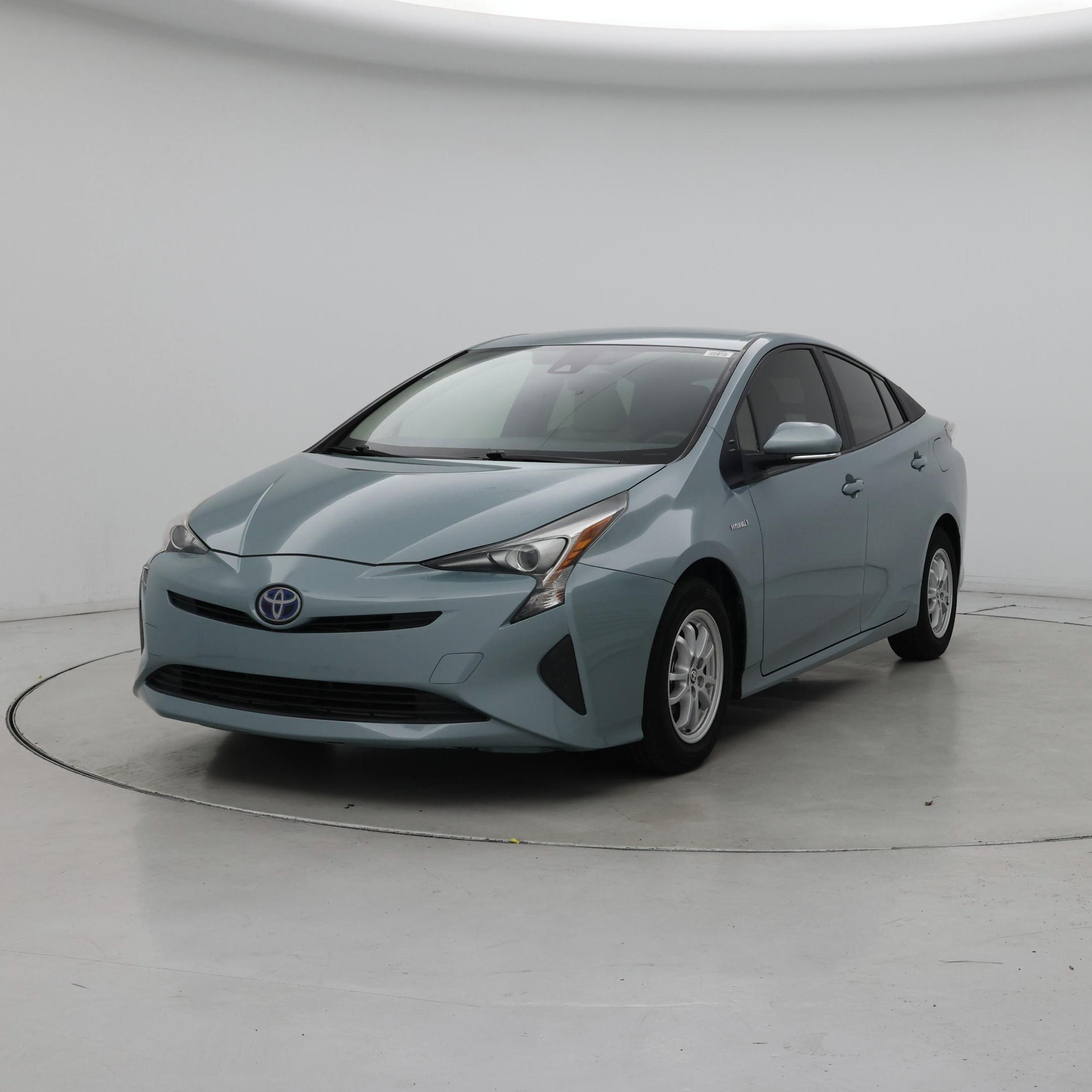 Thumbnail: 2017 Toyota Prius - 4