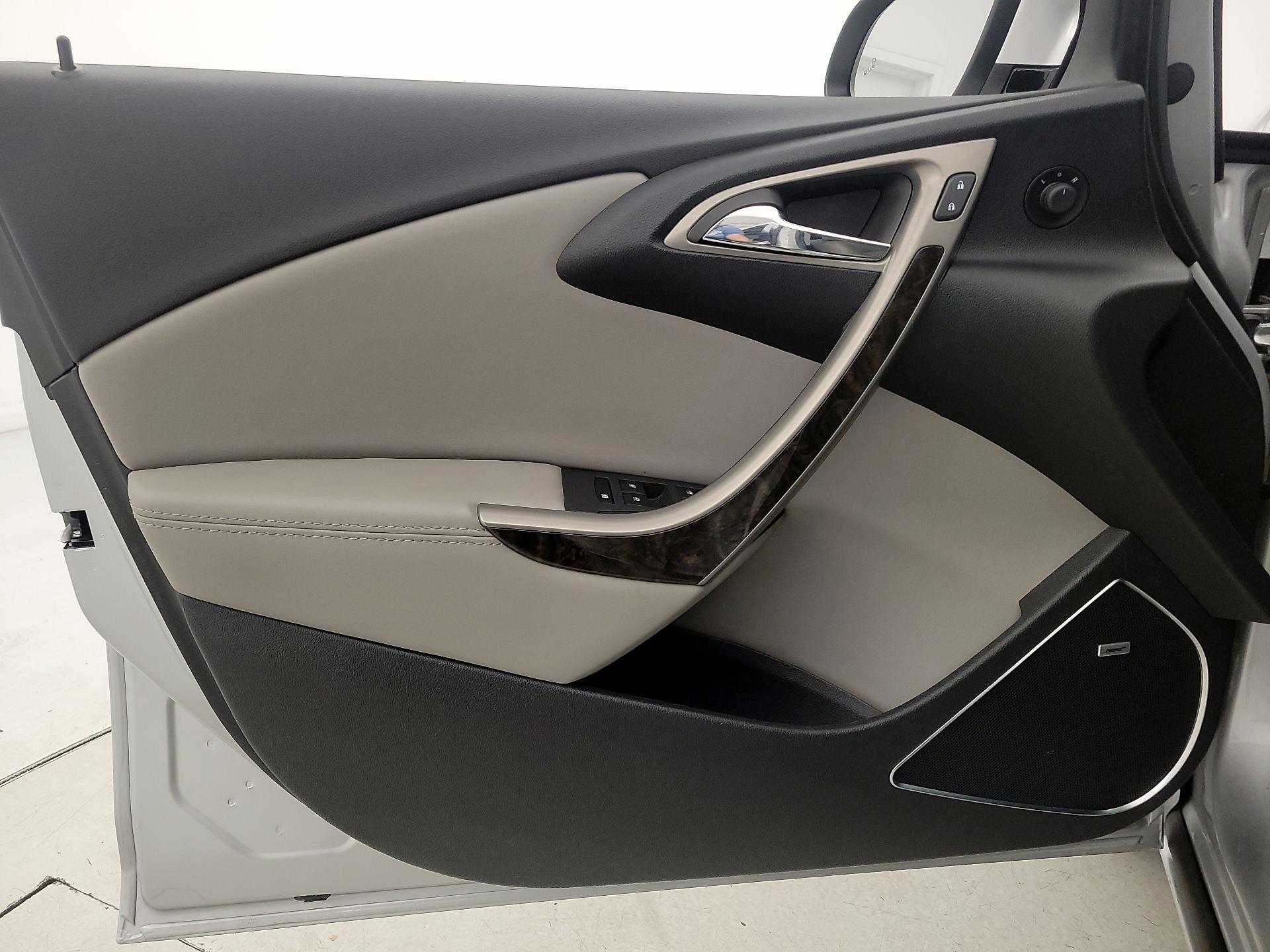 Thumbnail: 2015 Buick Verano - 12