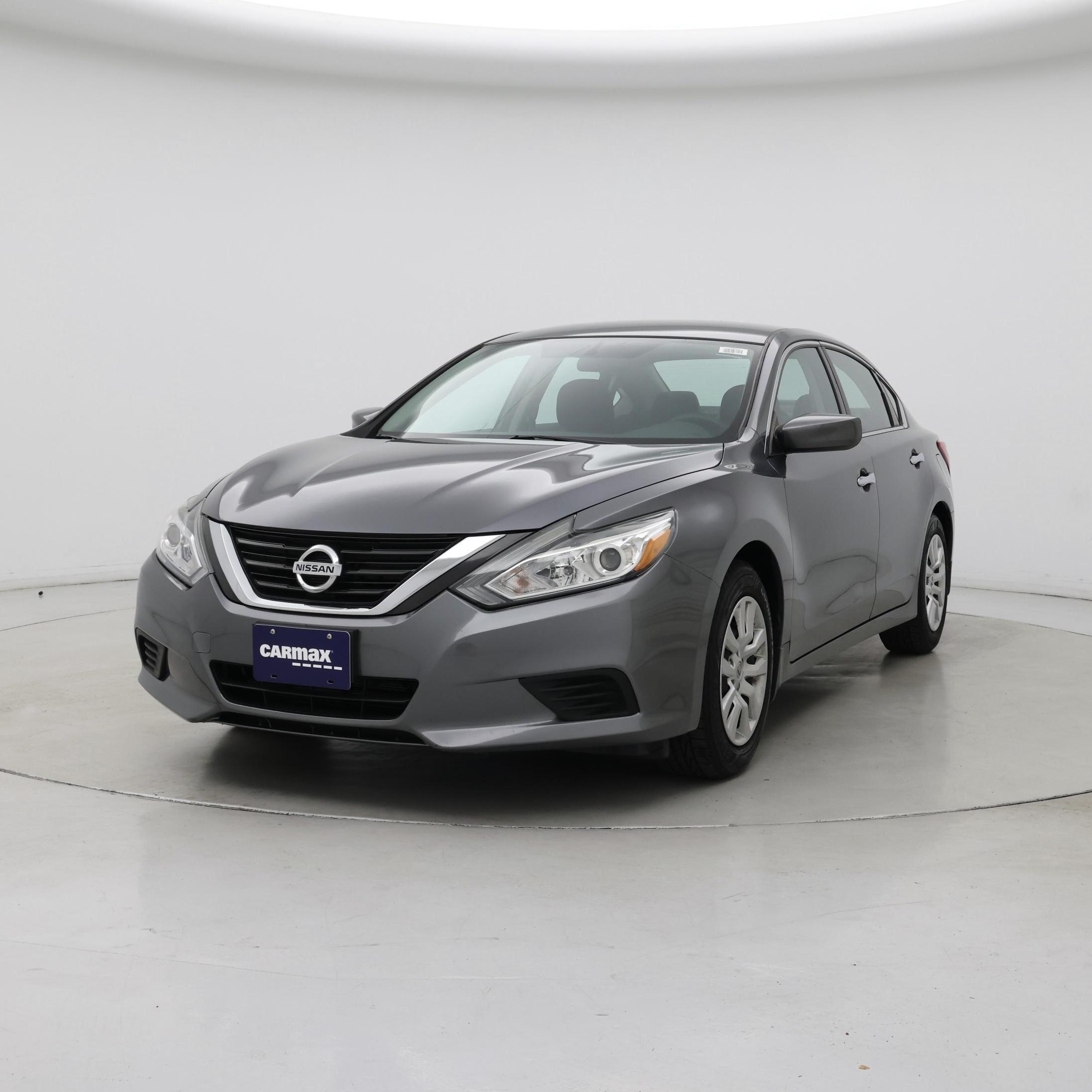 Thumbnail: 2016 Nissan Altima - 4