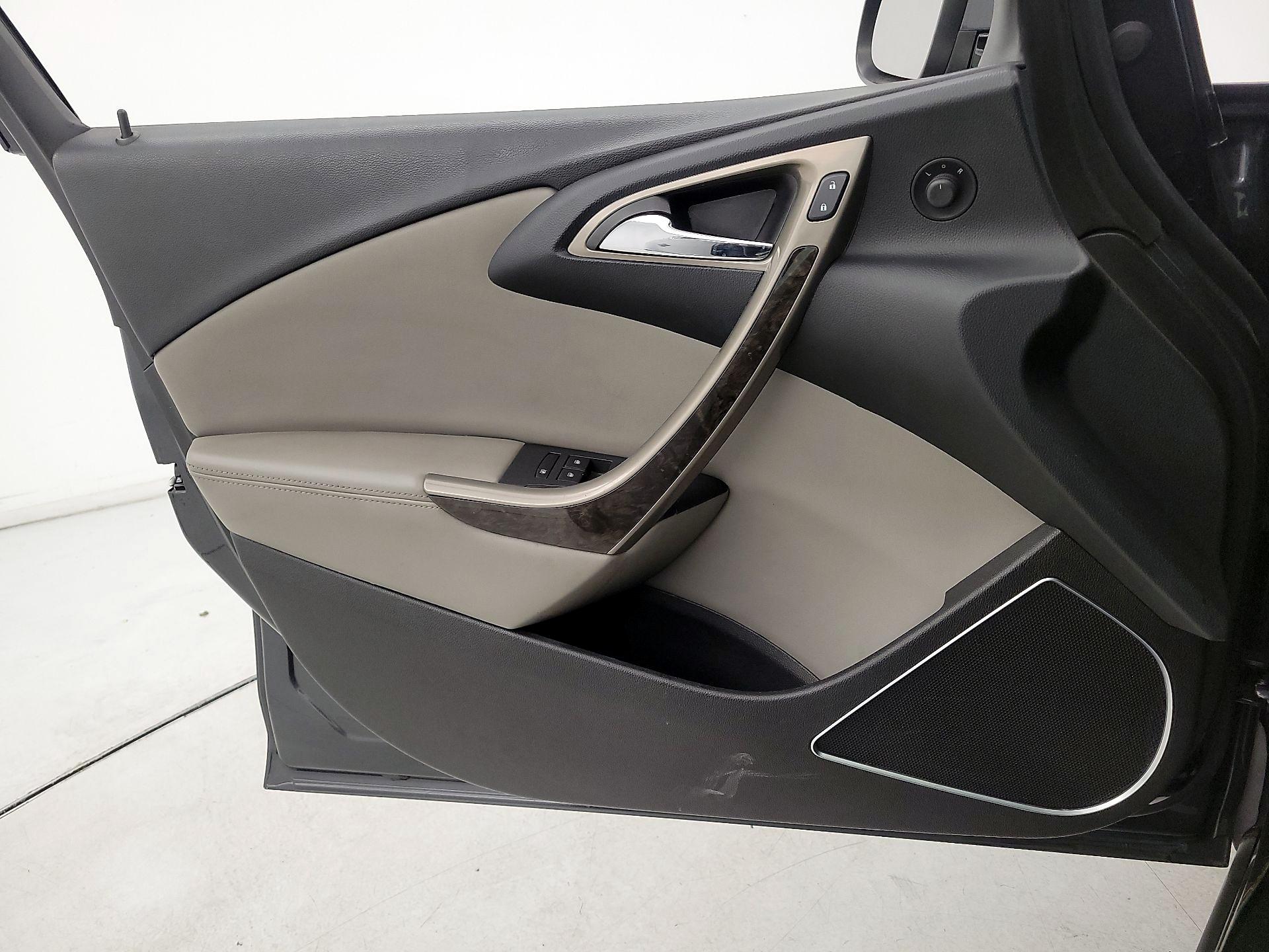 Thumbnail: 2016 Buick Verano - 12