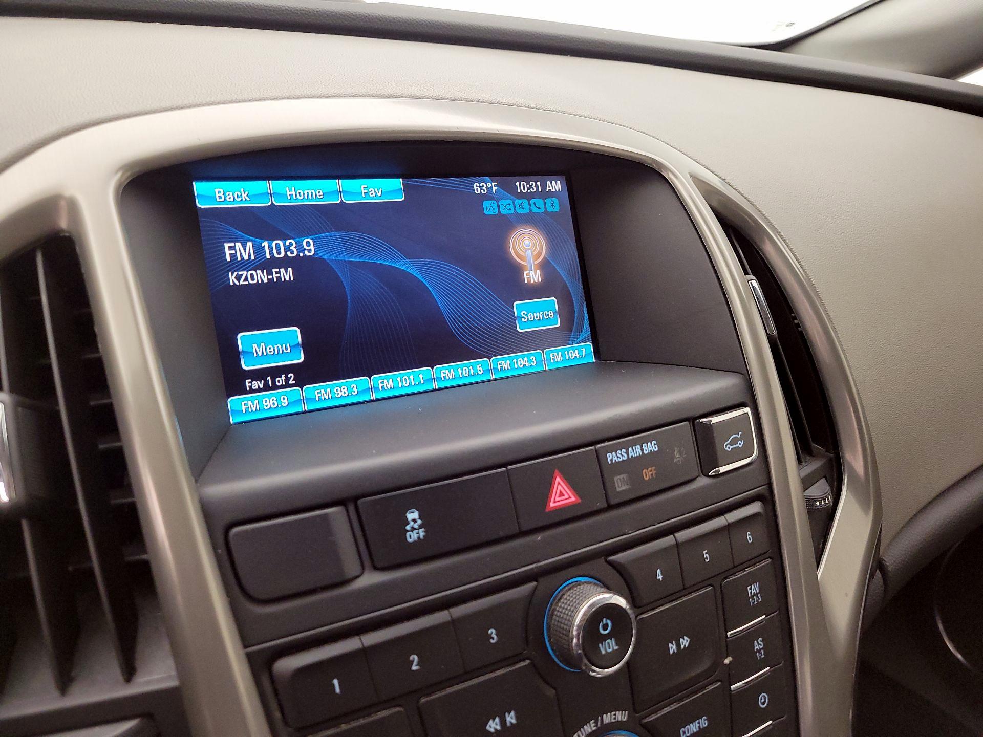 Thumbnail: 2016 Buick Verano - 15