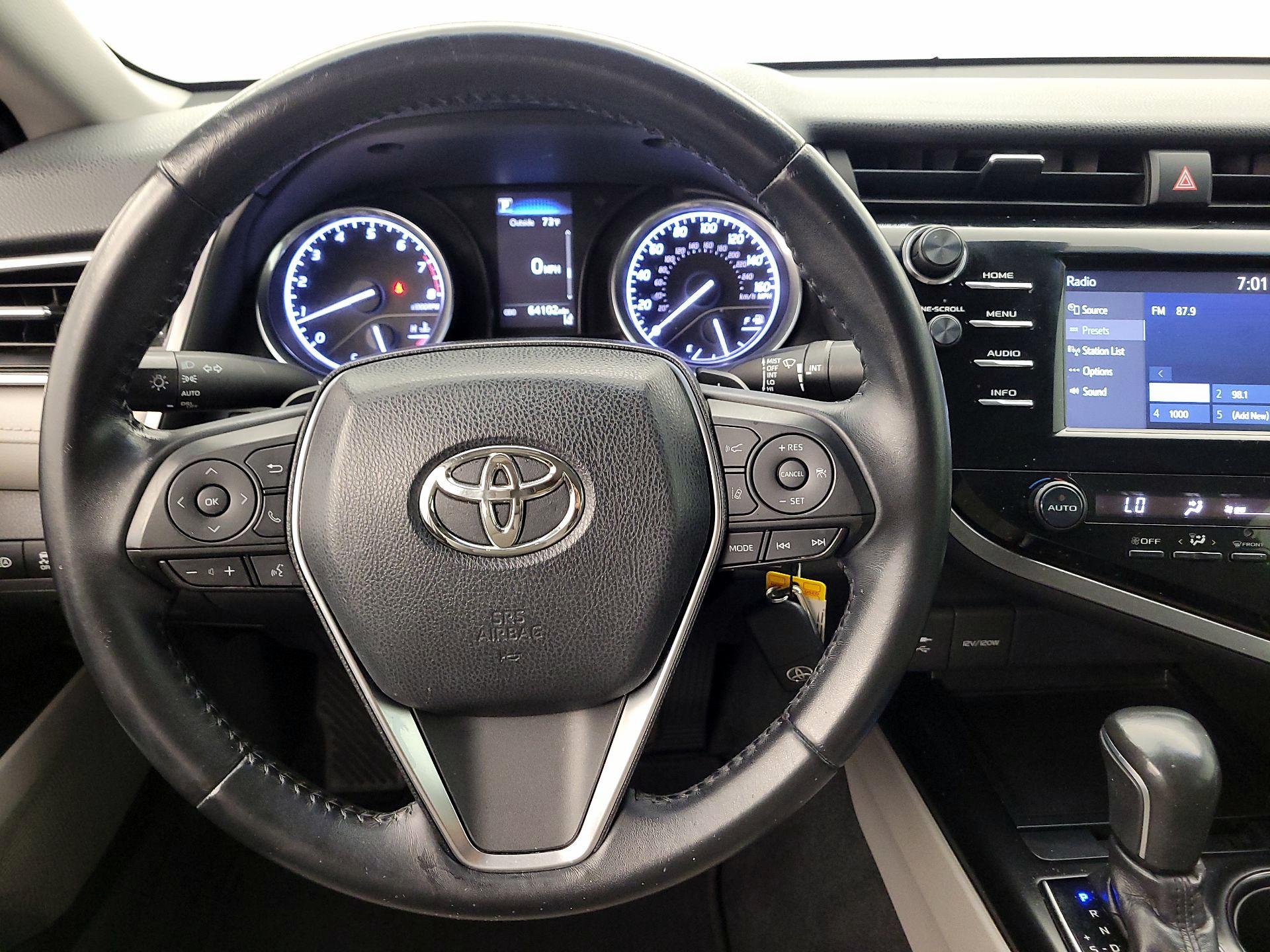 Thumbnail: 2018 Toyota Camry - 10