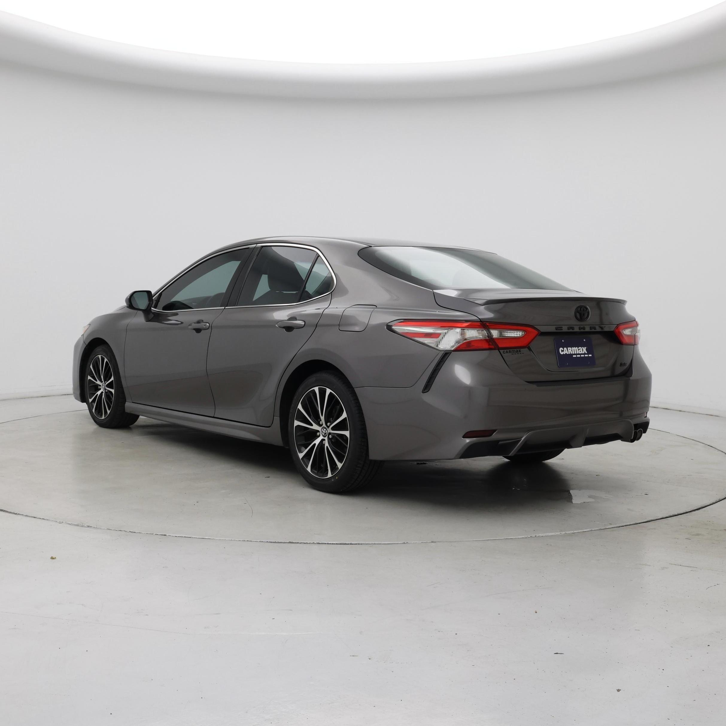 Thumbnail: 2018 Toyota Camry - 2
