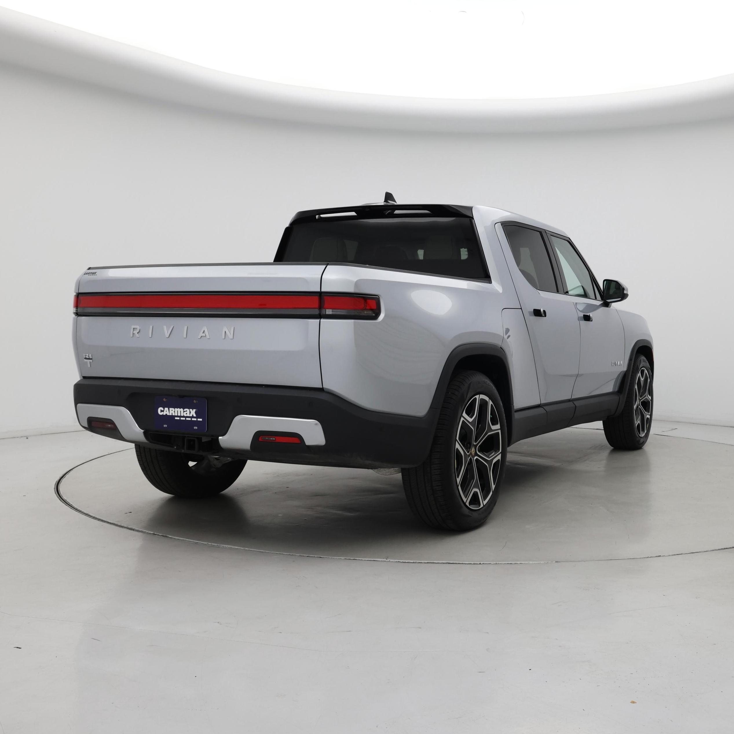Thumbnail: 2024 Rivian R1T - 8