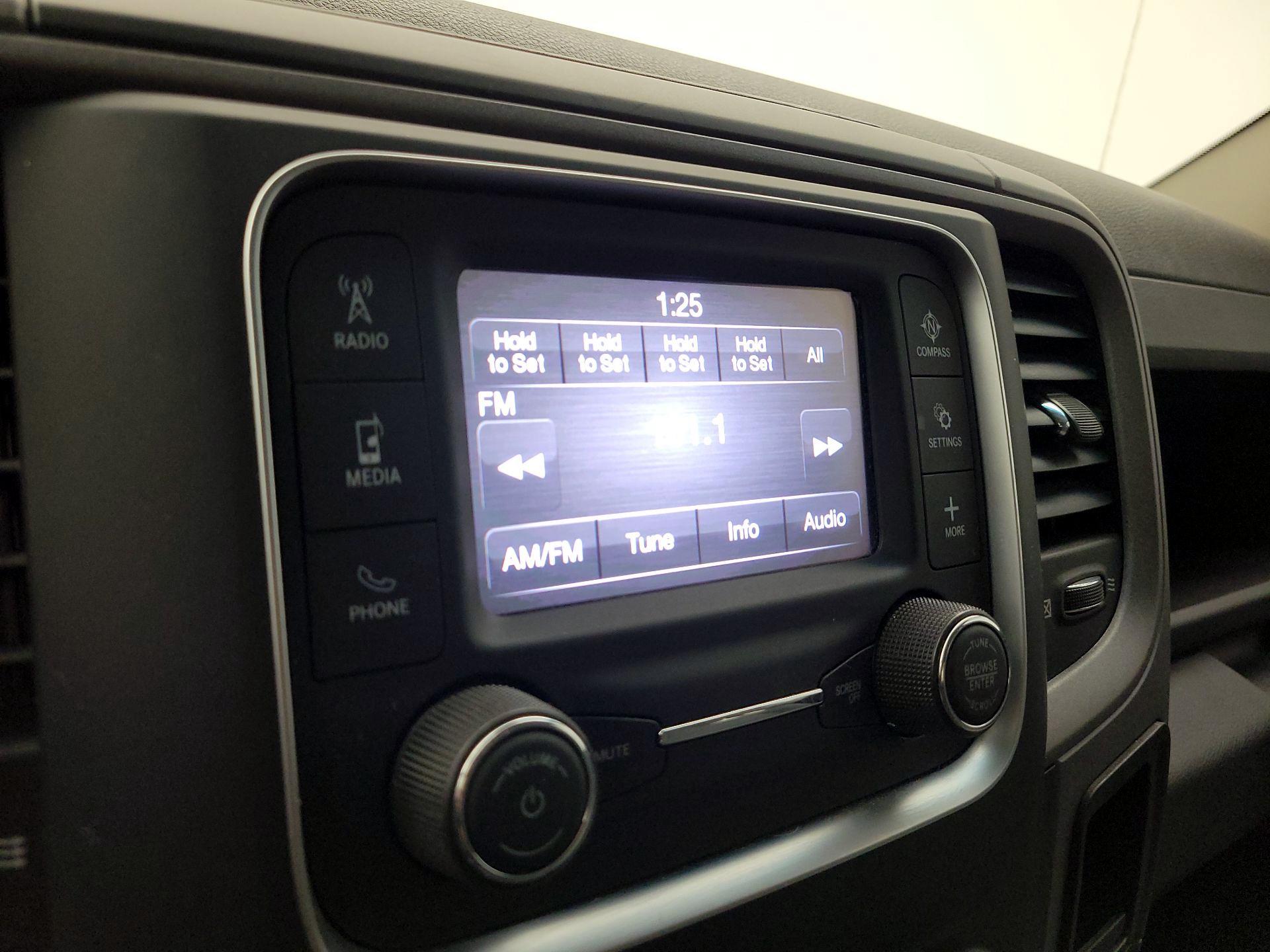 Thumbnail: 2022 RAM 1500 Classic - 16