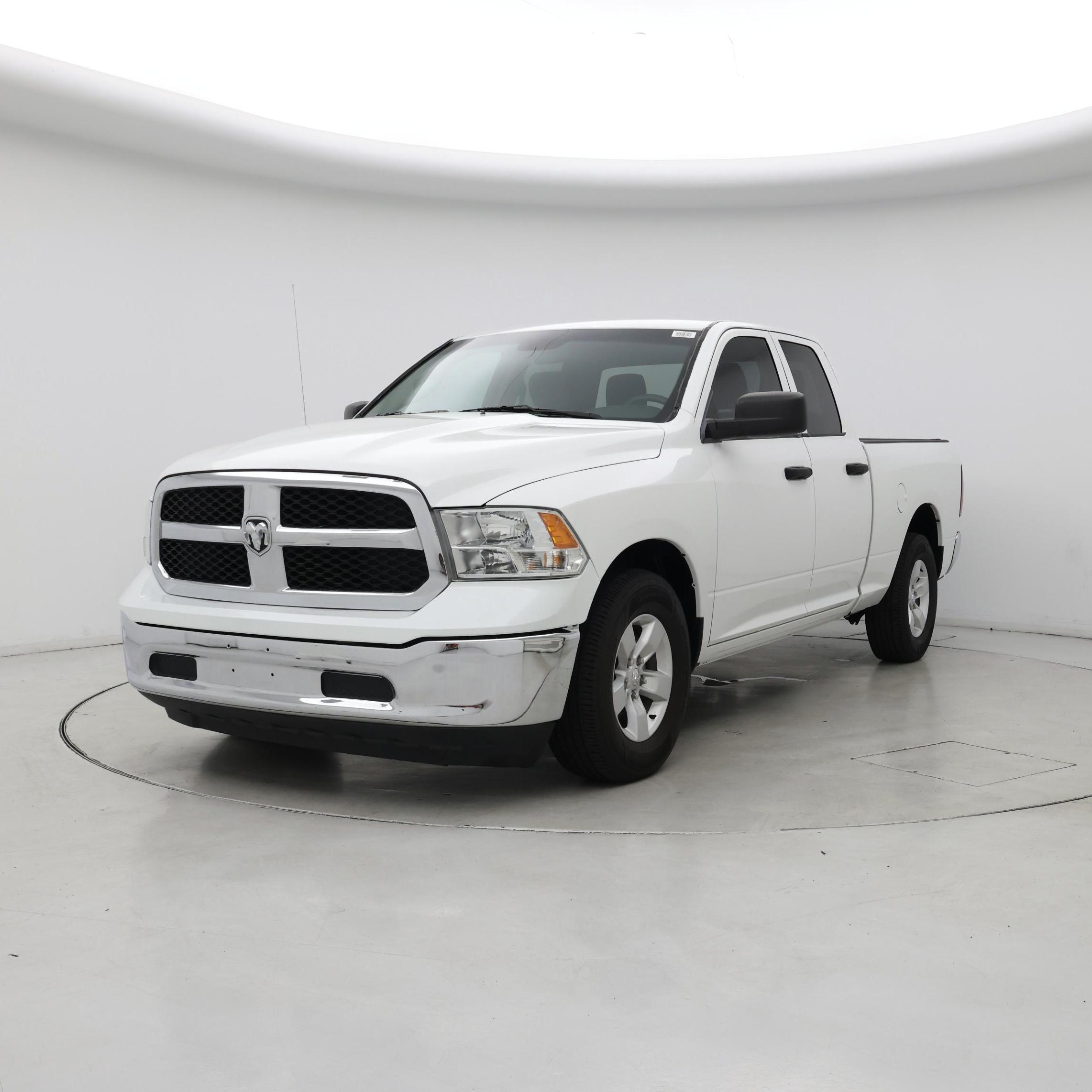 Thumbnail: 2022 RAM 1500 Classic - 4