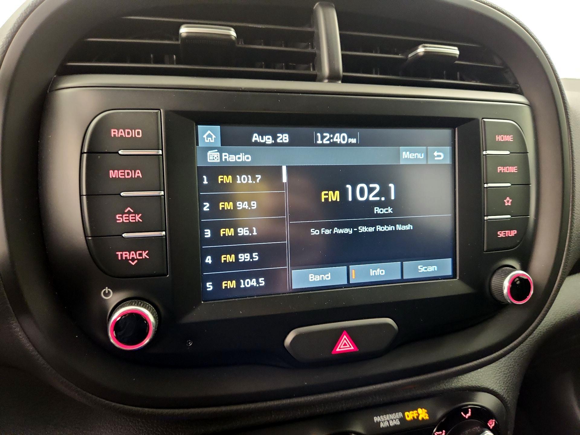 Thumbnail: 2021 Kia Soul - 15
