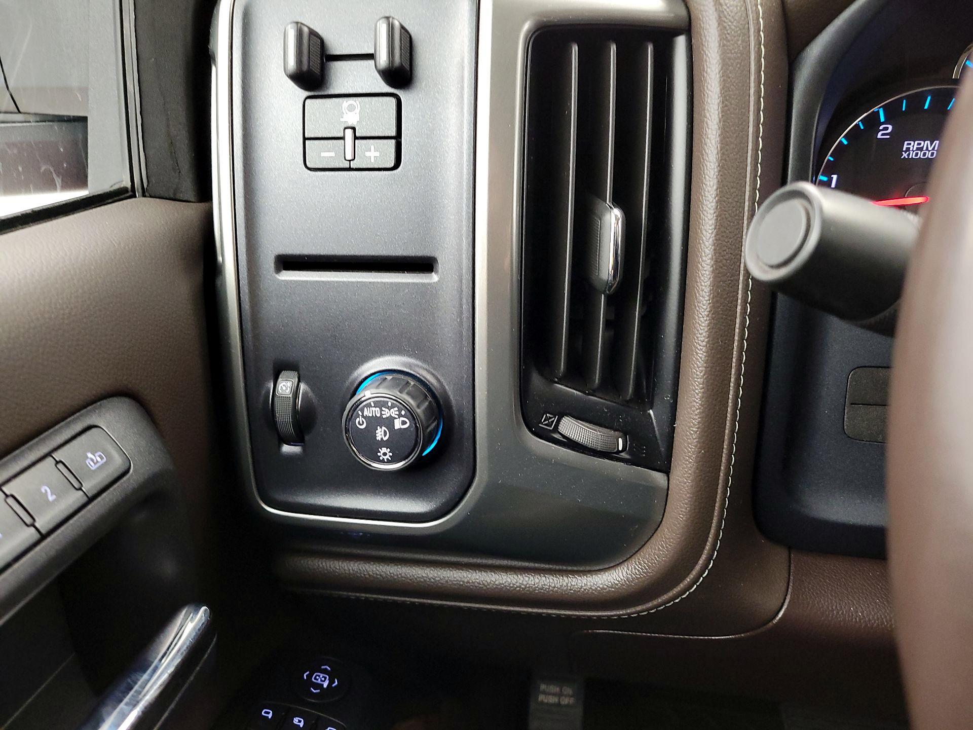 Thumbnail: 2019 Chevrolet Silverado 2500 - 13