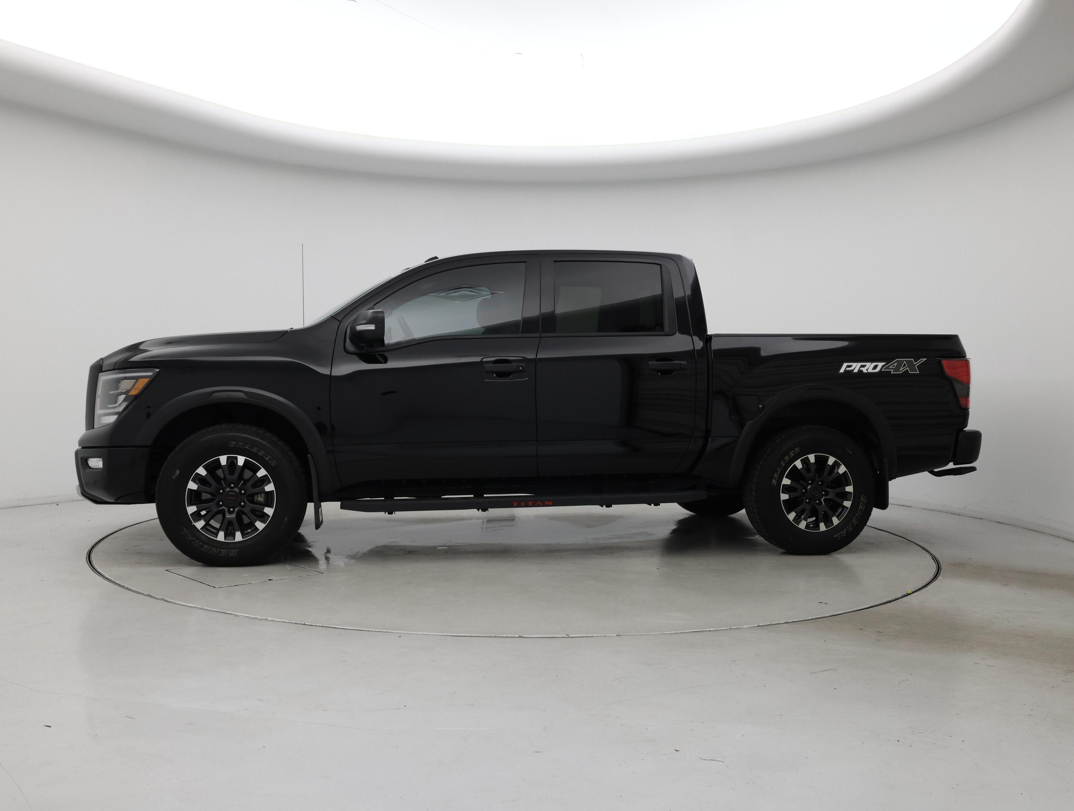 Thumbnail: 2021 Nissan Titan - 3