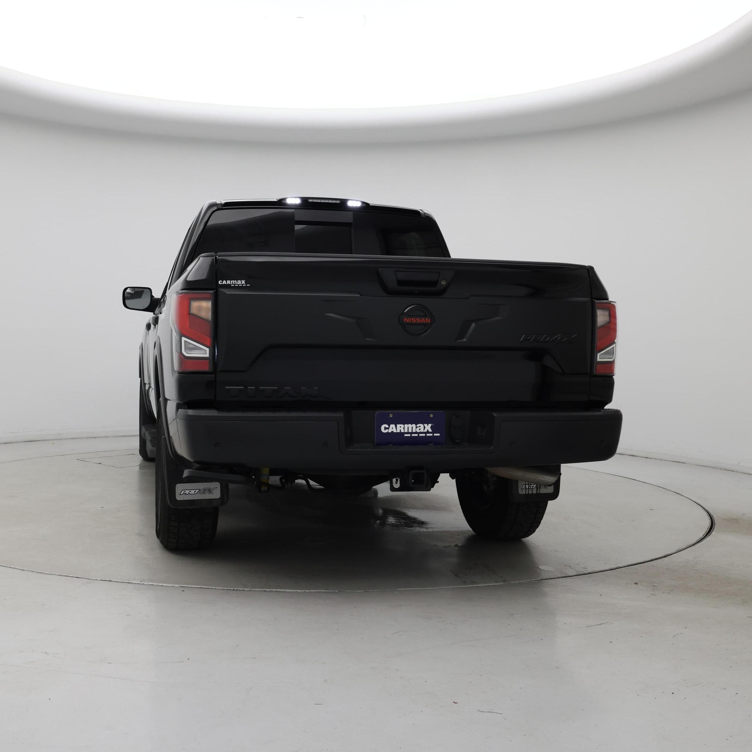 Thumbnail: 2021 Nissan Titan - 6