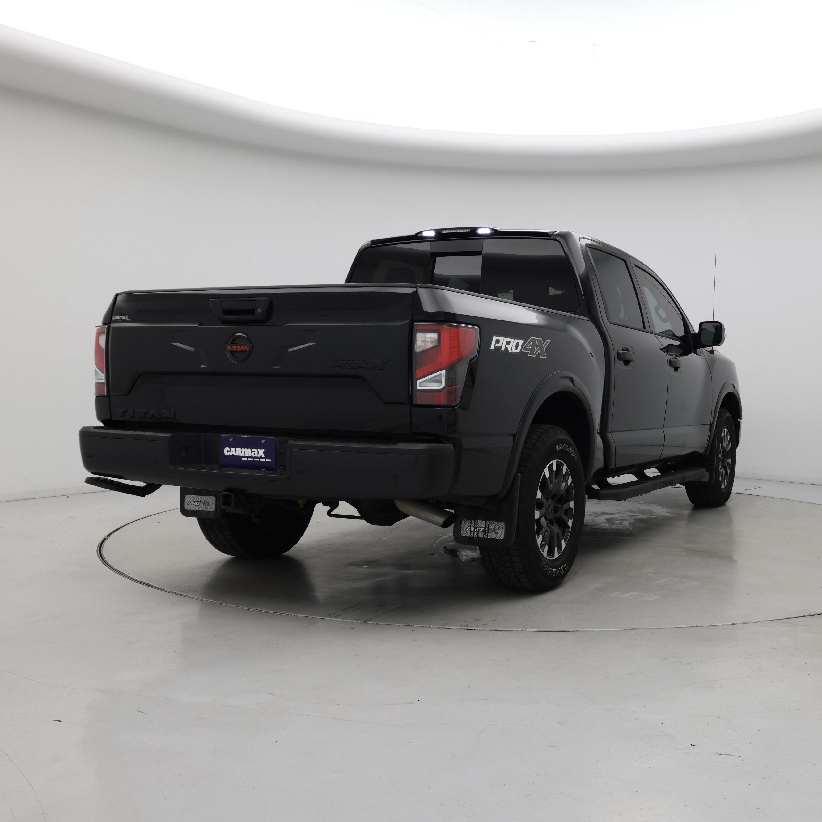 Thumbnail: 2021 Nissan Titan - 8