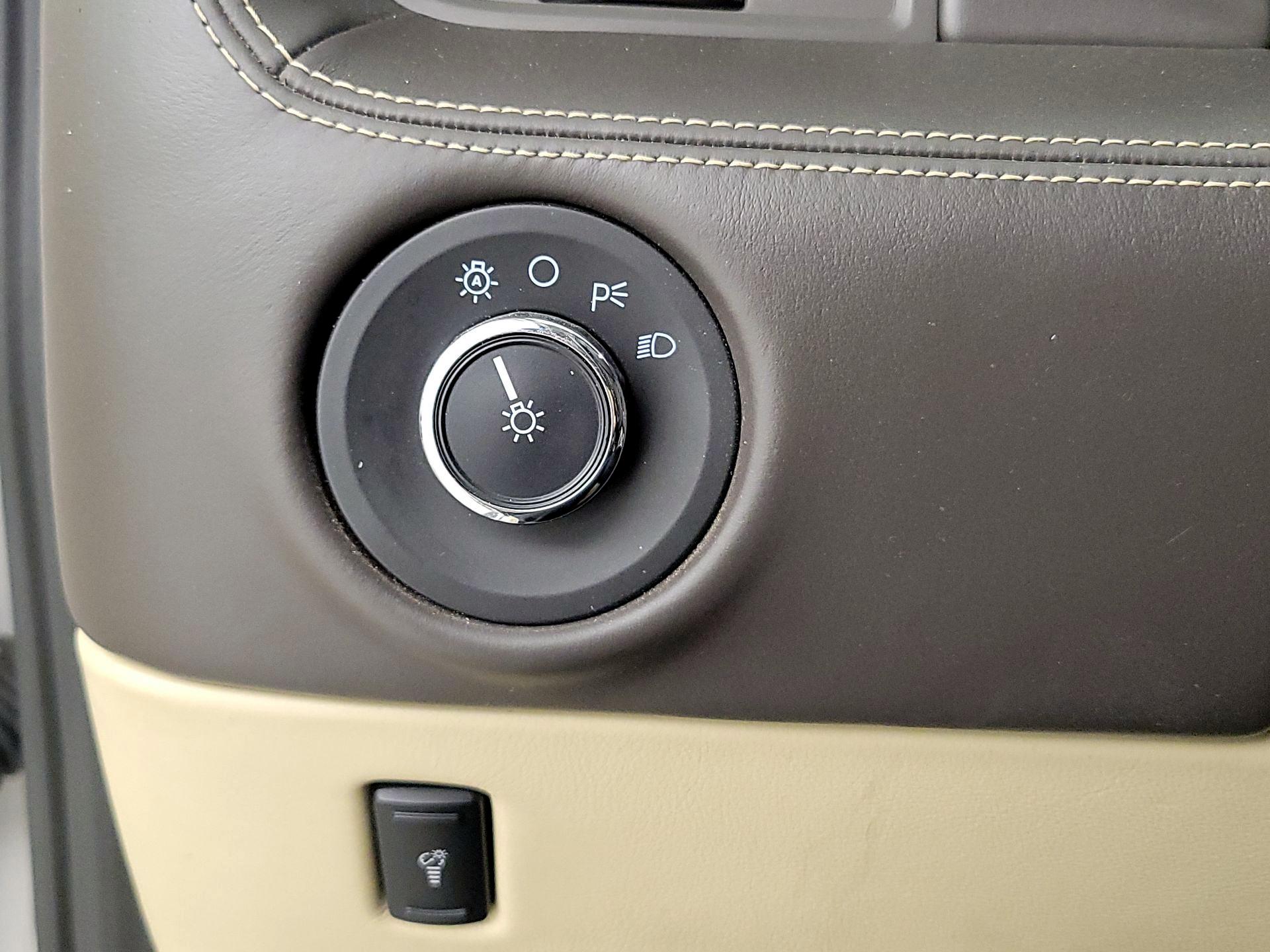 Thumbnail: 2016 Lincoln Navigator - 13