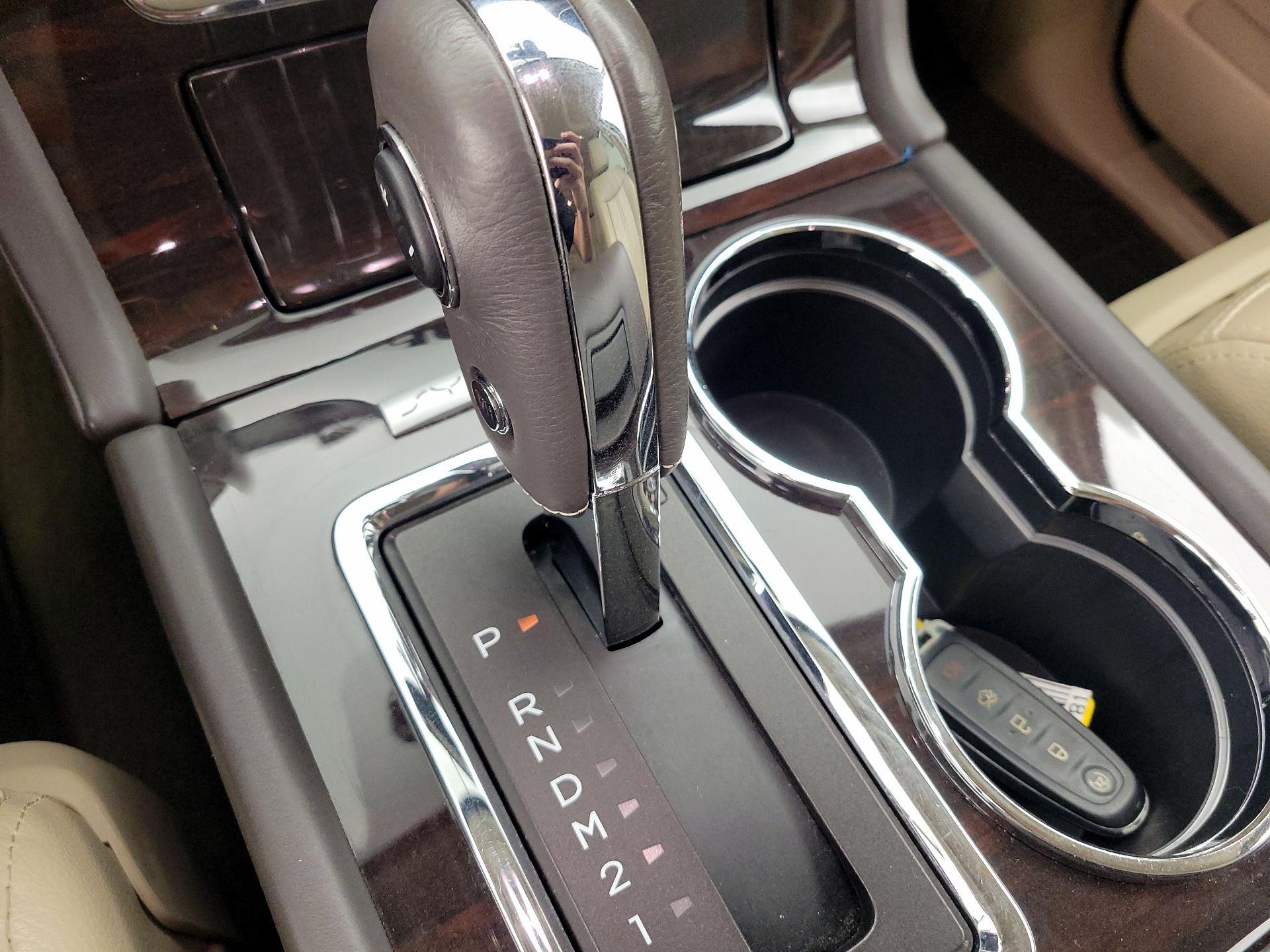 Thumbnail: 2016 Lincoln Navigator - 17